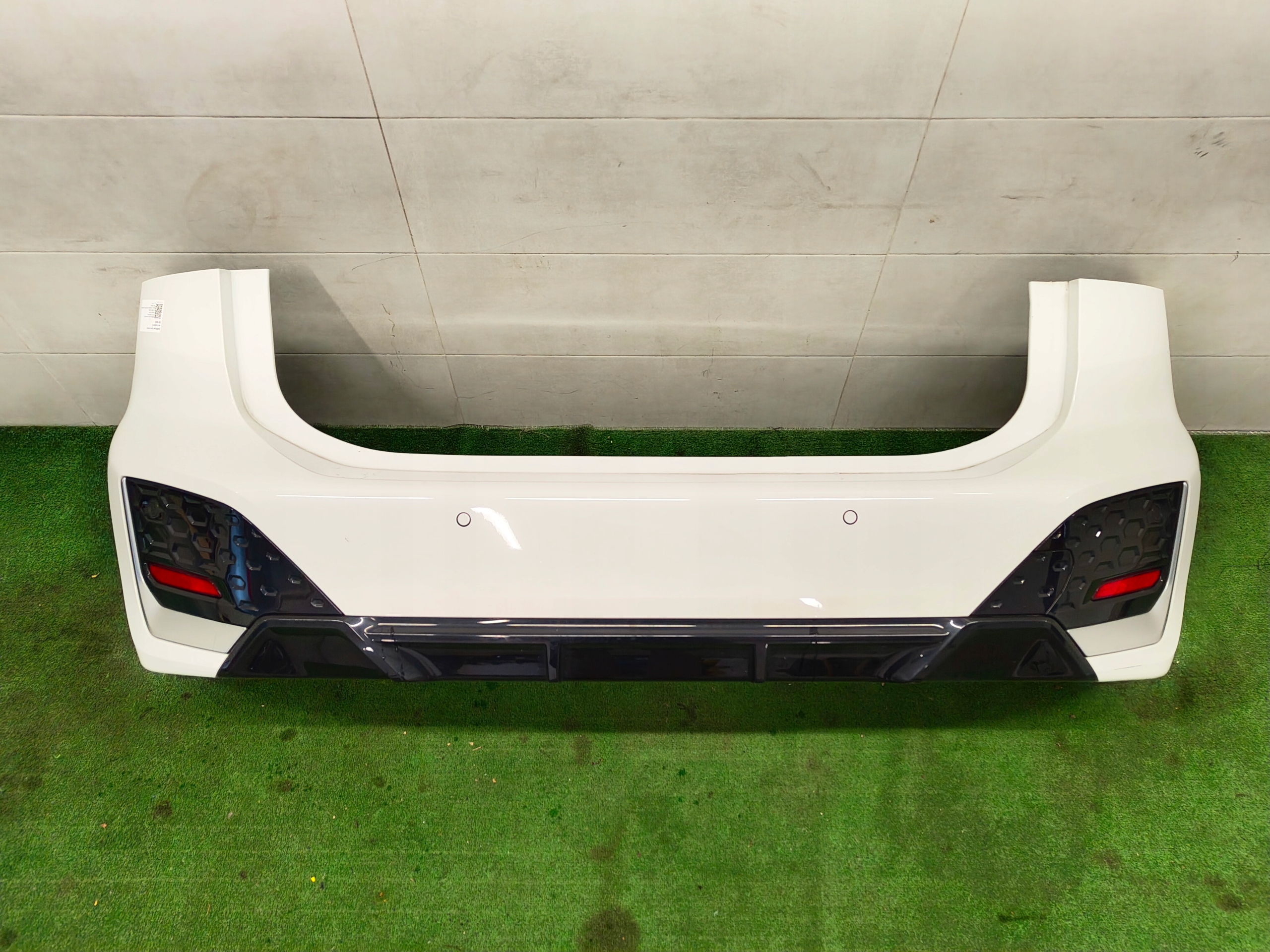 BMW 2 U06 bumper rear part 6PDC below towing colour A300 m-packet