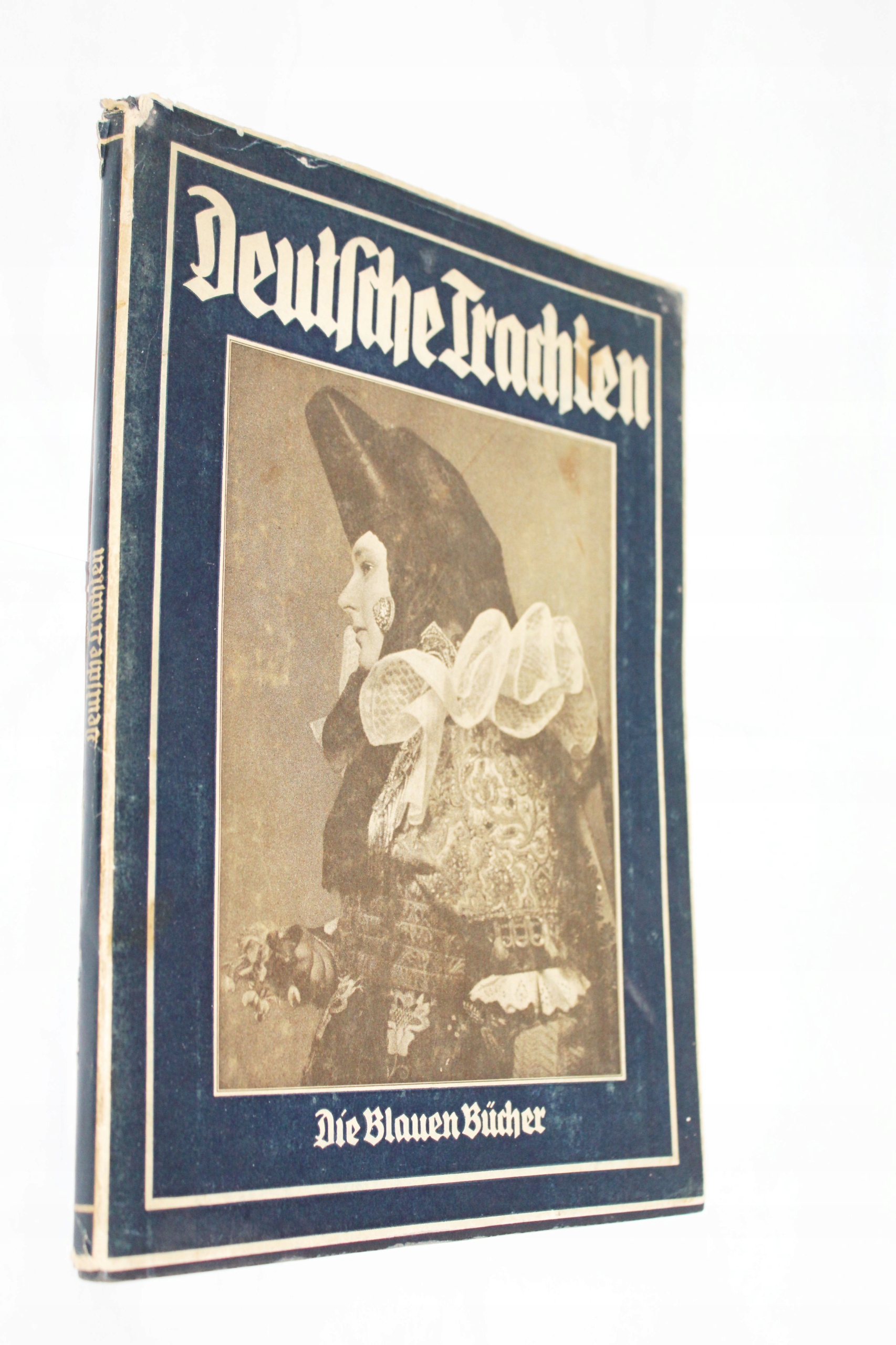 NIEMIECKIE STROJE LUDOWE DEUTSCHE TRACHTEN 1940 ROK
