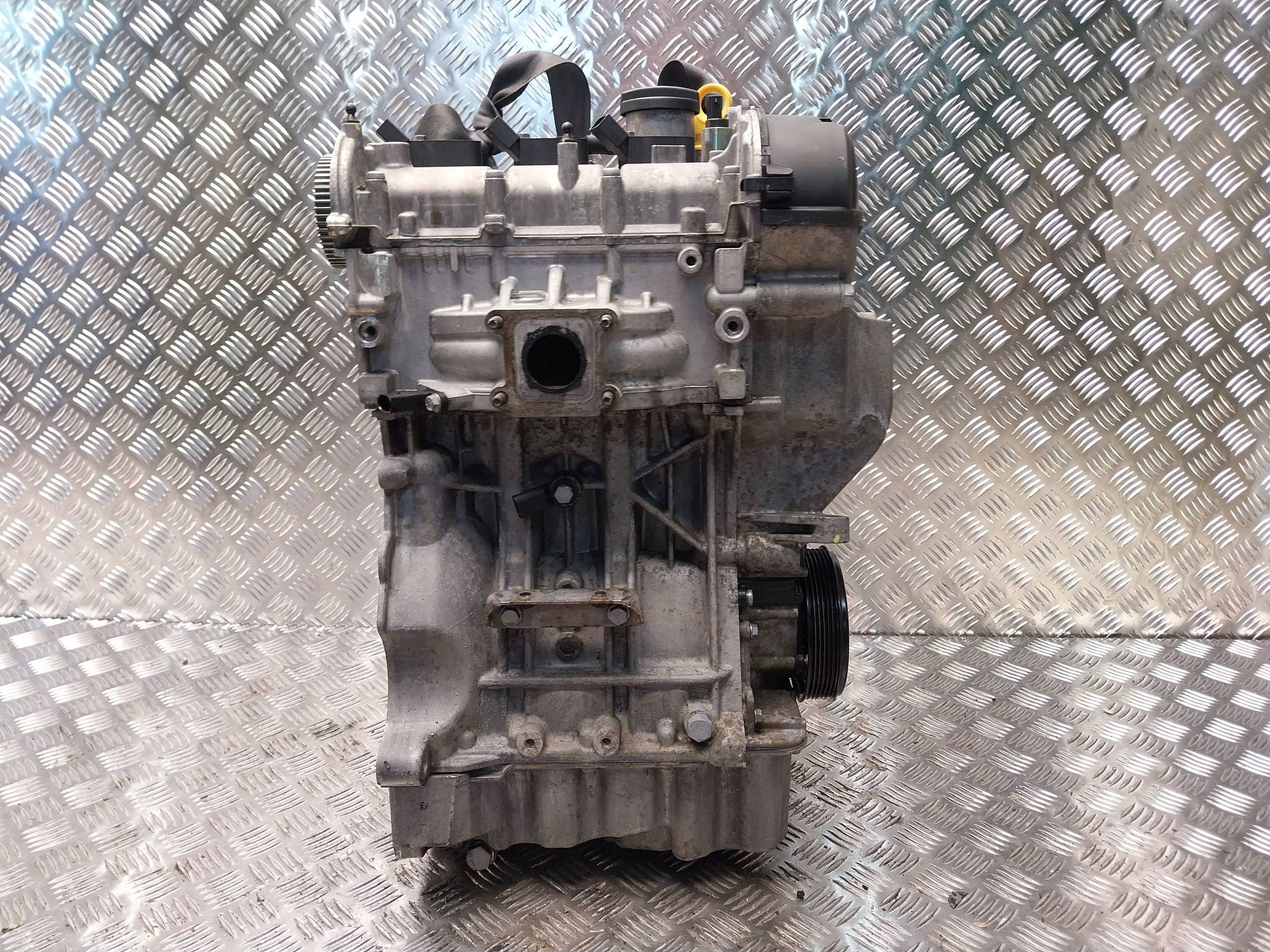 engine CHYA SKODA FABIA III VW UP MII CITIGO 1.0 MPI unprotected pillar