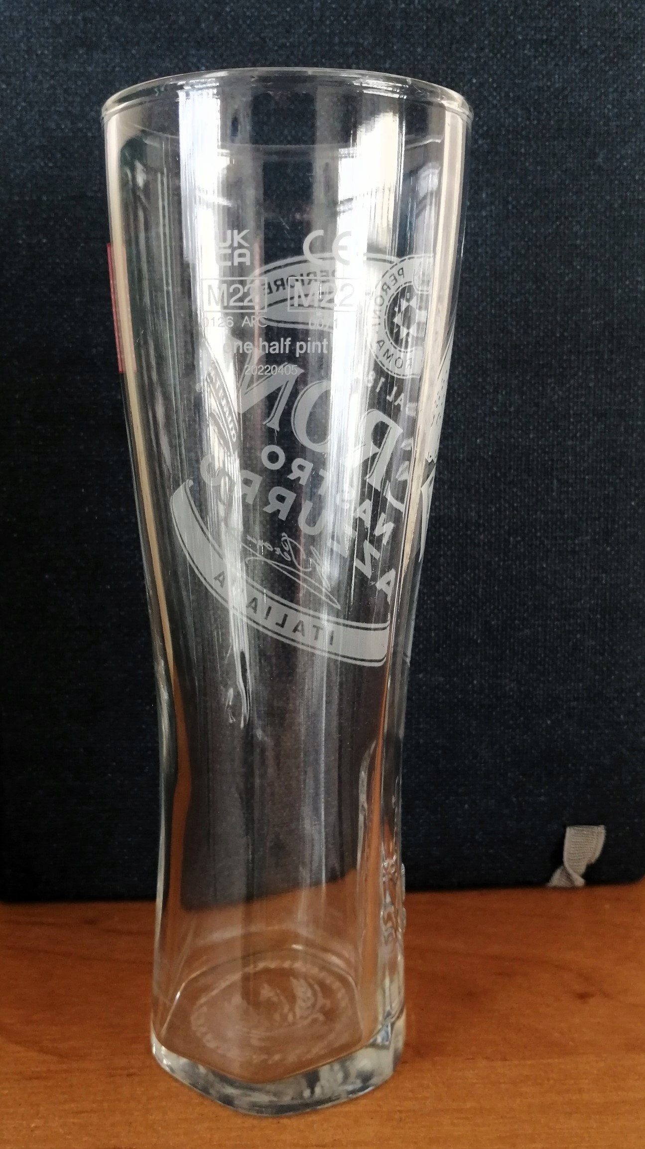 PERONI NASTRO AZZURO BEER szklanka HALF pint ITALIA Włochy Pojemność 284 ml