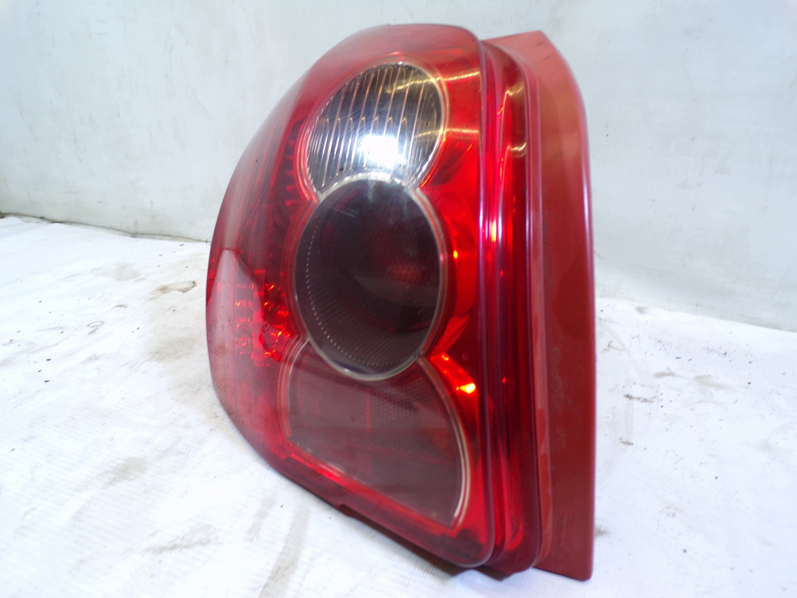 light rear rear part left TOYOTA AURIS 1 and 5D (K)