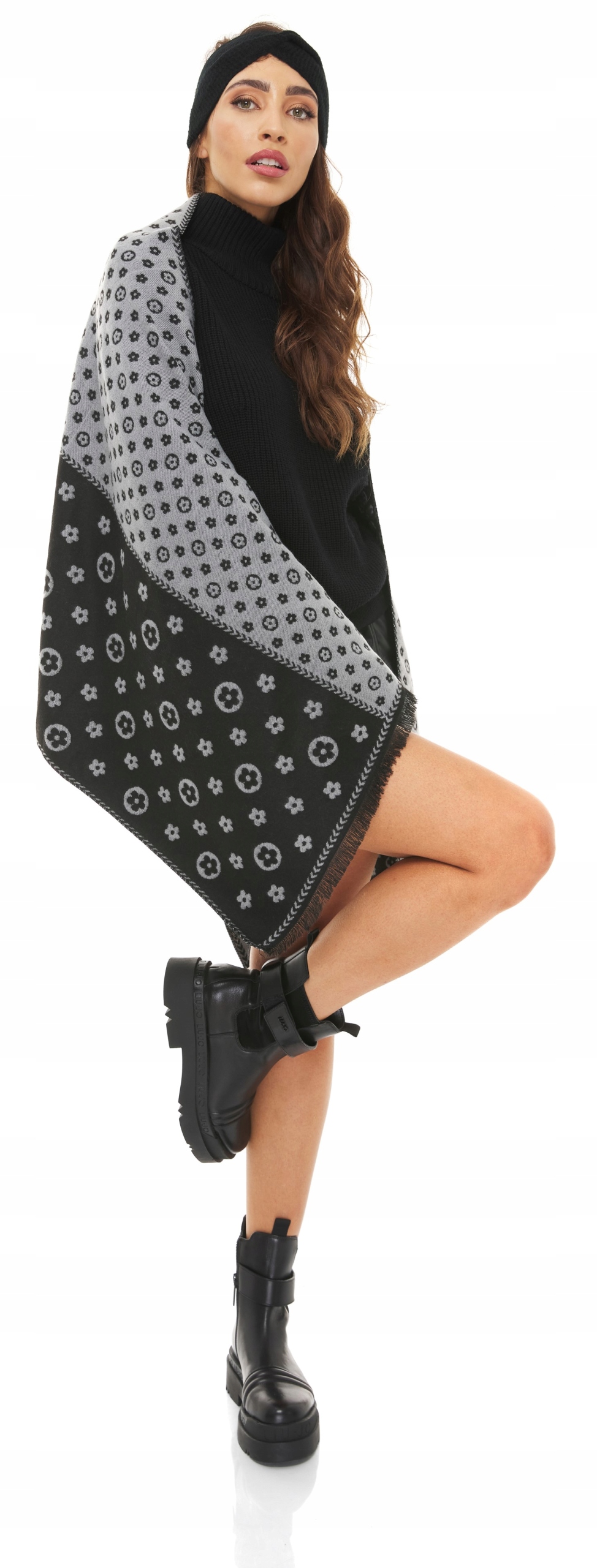 OPASKA DAMSKA WĘZEŁ SPLOT ciepła DZIANINA czarna Wzór dominujący inny wzór