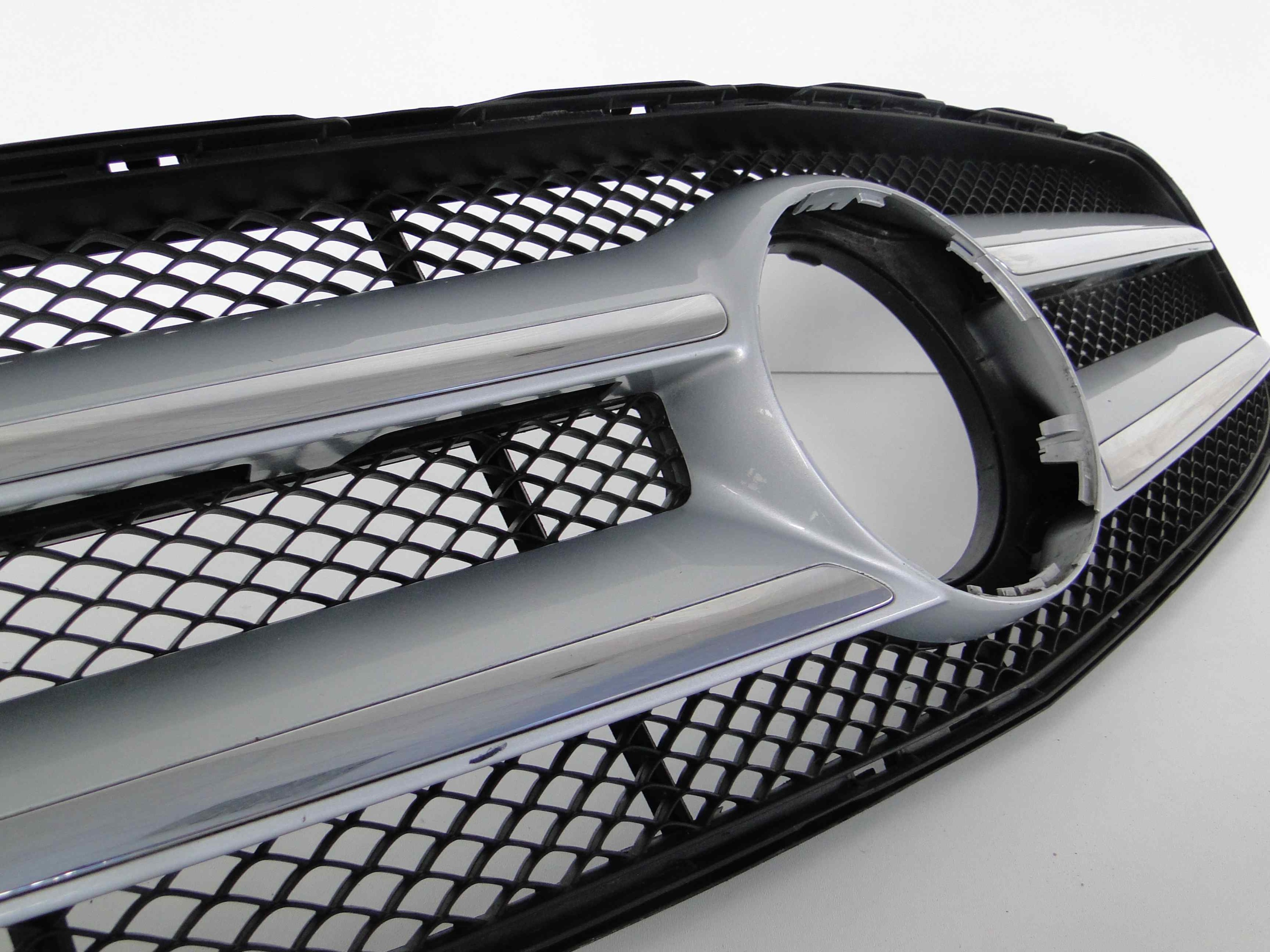 MERCEDES GLA X156 156 GRILL ATRAPA Producent części Mercedes-Benz OE