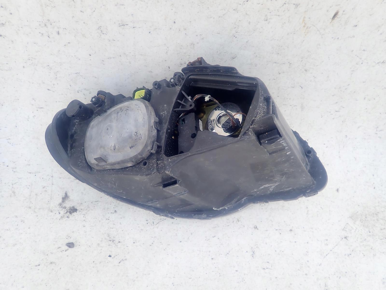 CHRYSLER VOYAGER IV 4 LIFT 05-07 light front left
