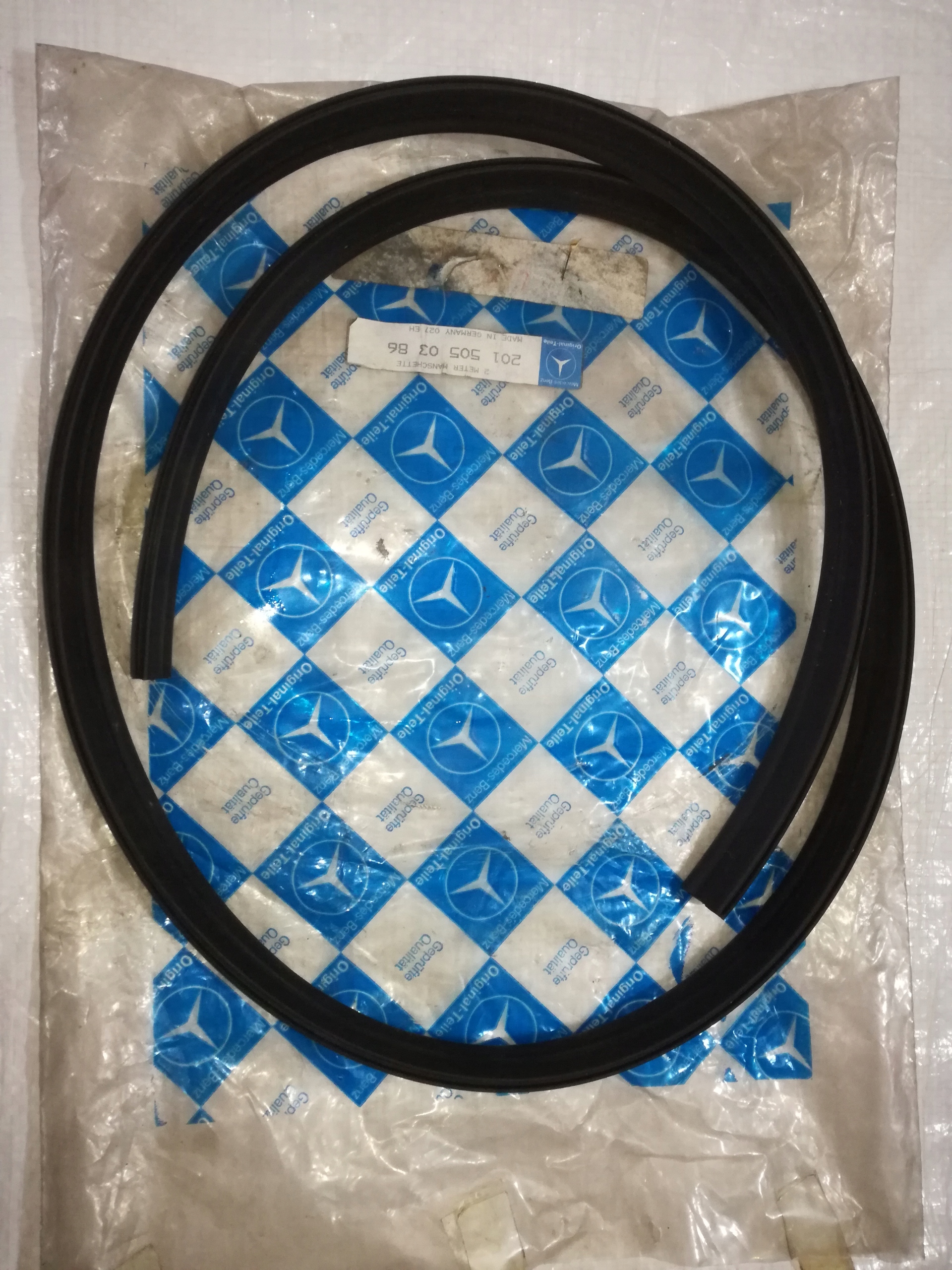 Прокладка моторного отсека Мерседес В201 2015050386