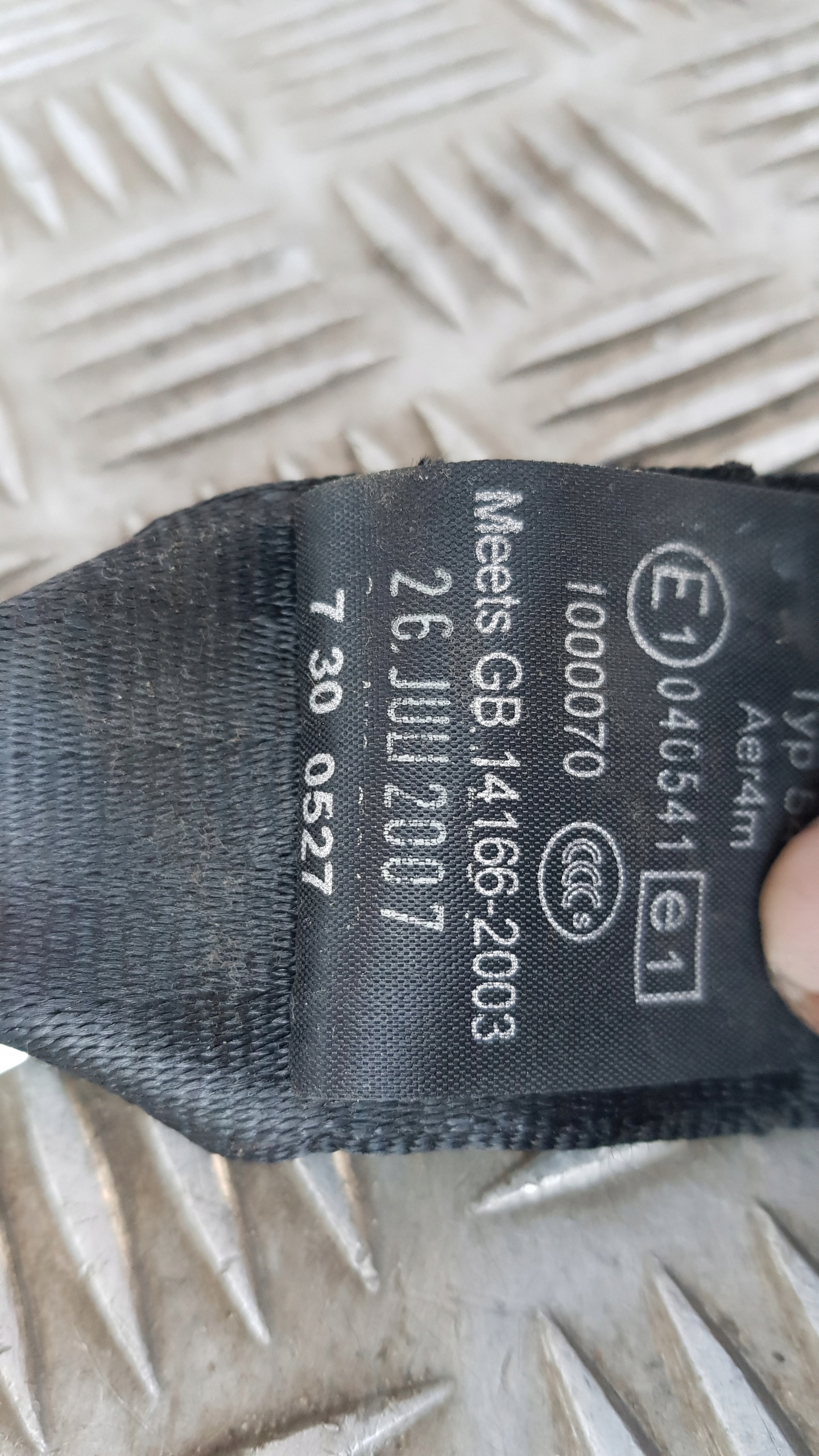 AUDI A6 C6 Gurten Sicherheits links heck 4f0857805e