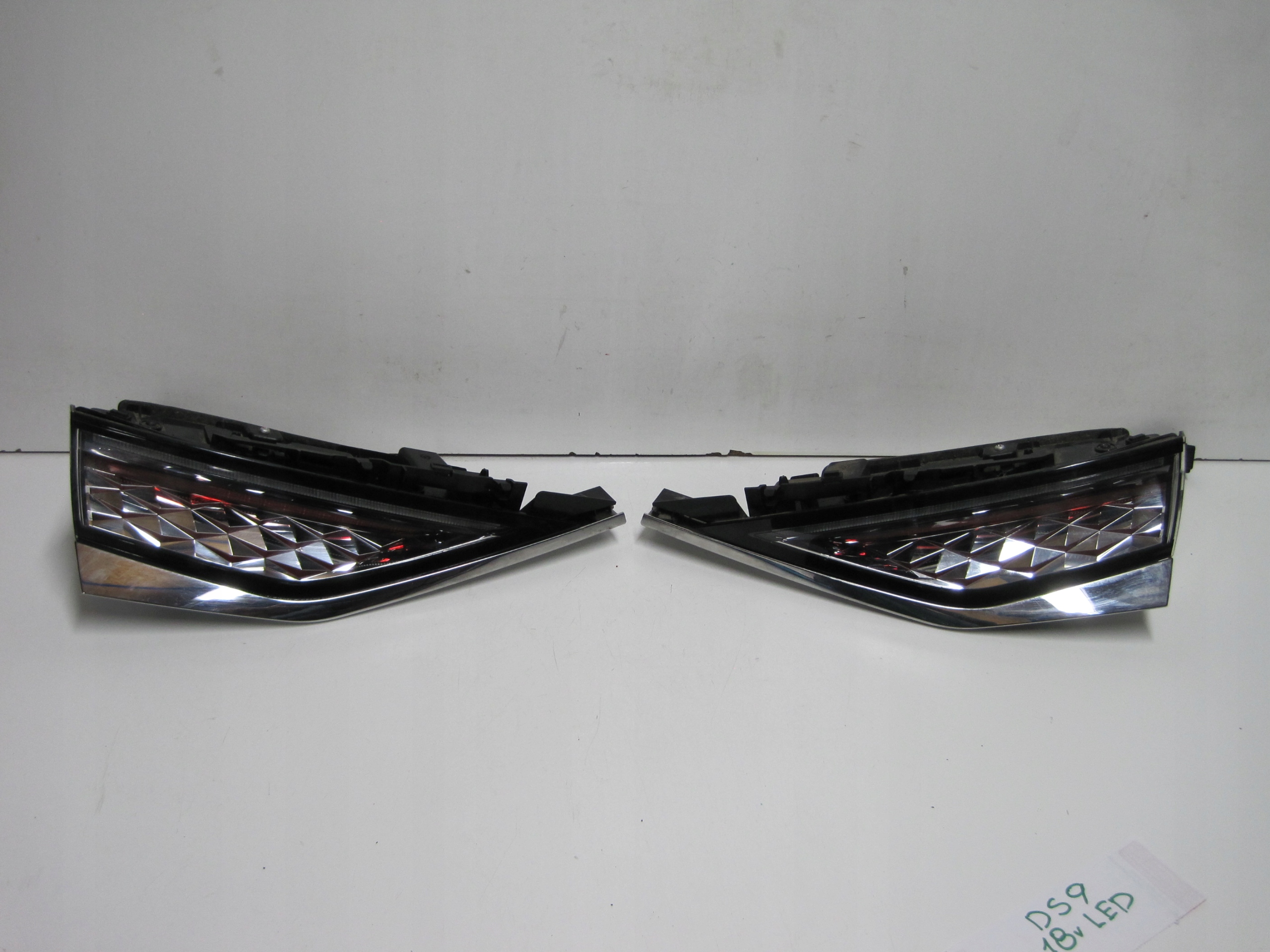 light rear CITROEN DS9 LED 18r right