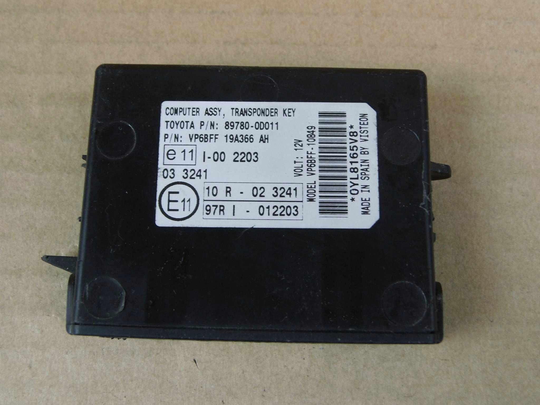 Toyota Yaris II 2008 1.4 D4D module ECU running board startowy ignition 89661-0D450