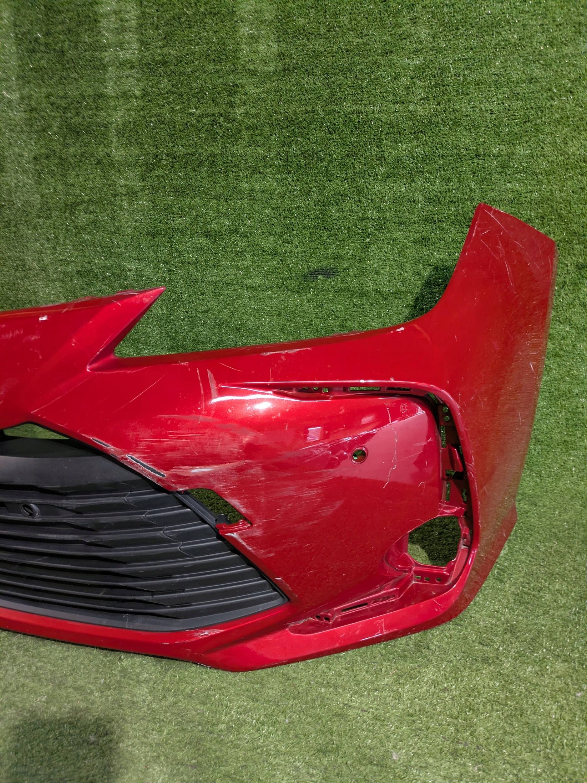 Frontstoßstange vorne TOYOTA COROLLA E21 Sedan NR.Z9006