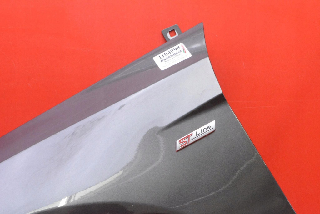 fender left front front graphitic BM51-A16C199-AC FORD FOCUS MK3 LIFT
