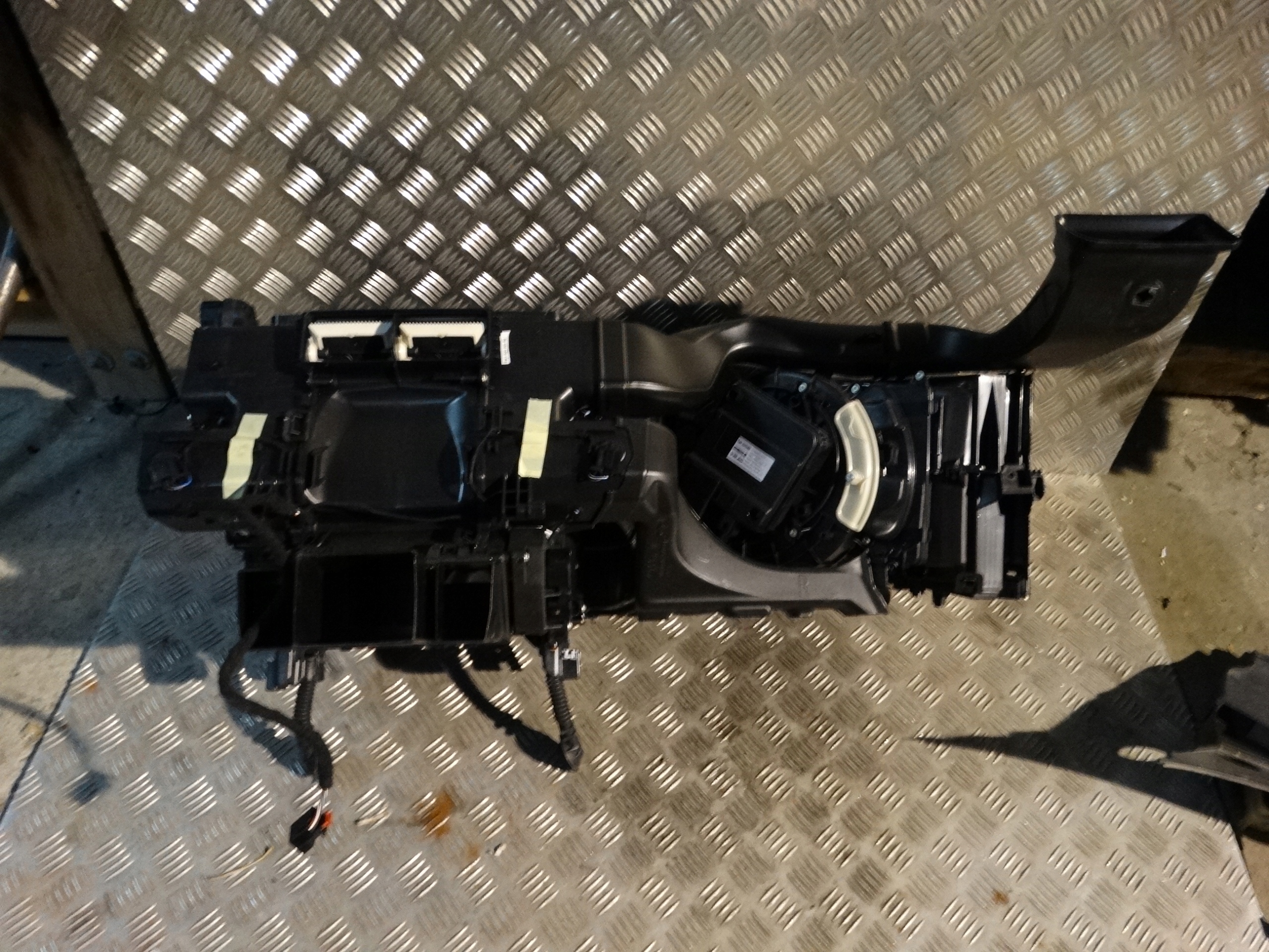 IDEALNA heater KPL. AUDI A6 A7 C8 4K 1