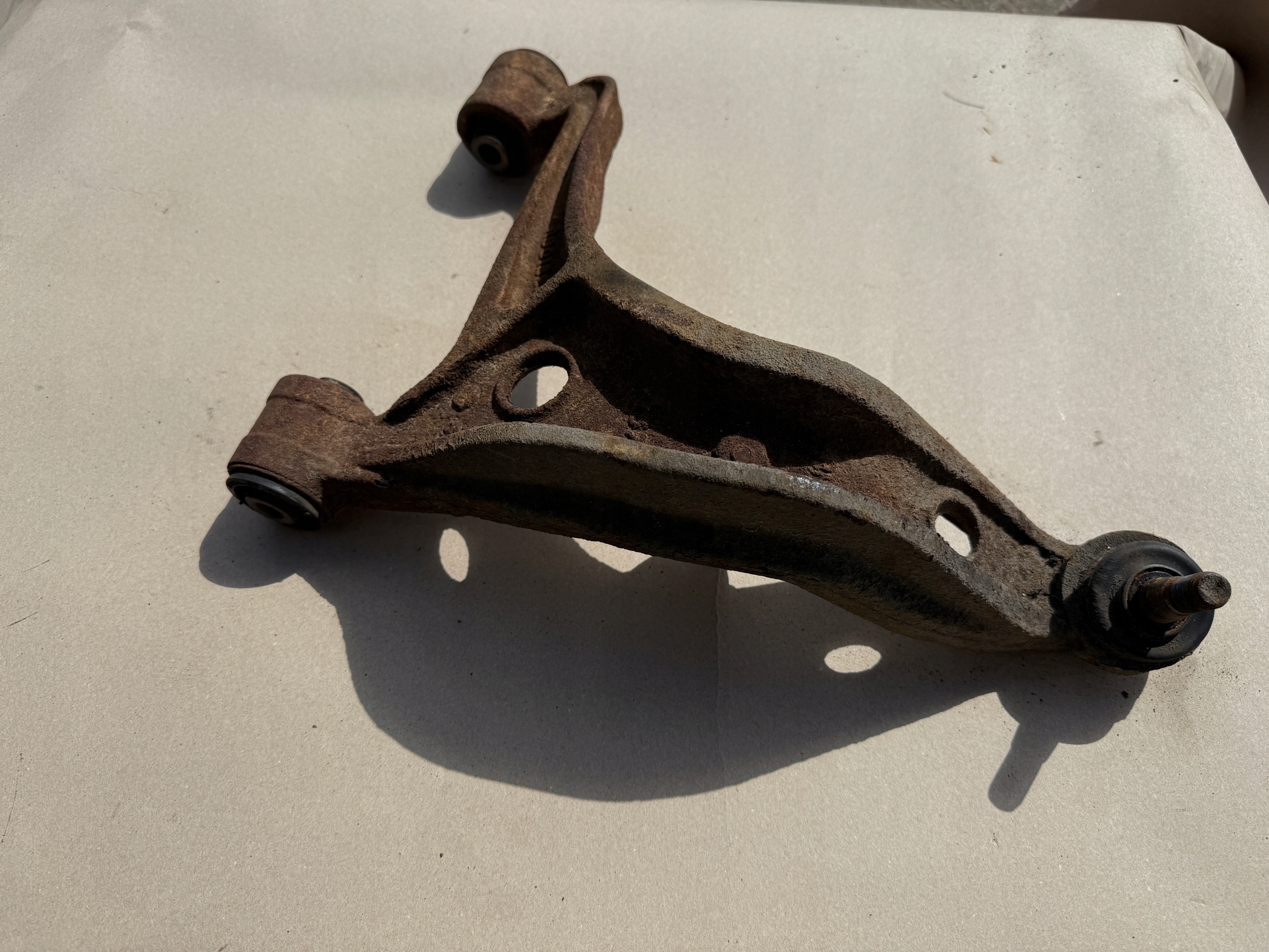 SUZUKI GRAND VITARA II LIFT 1.9 DDIS Querlenker rechts heck
