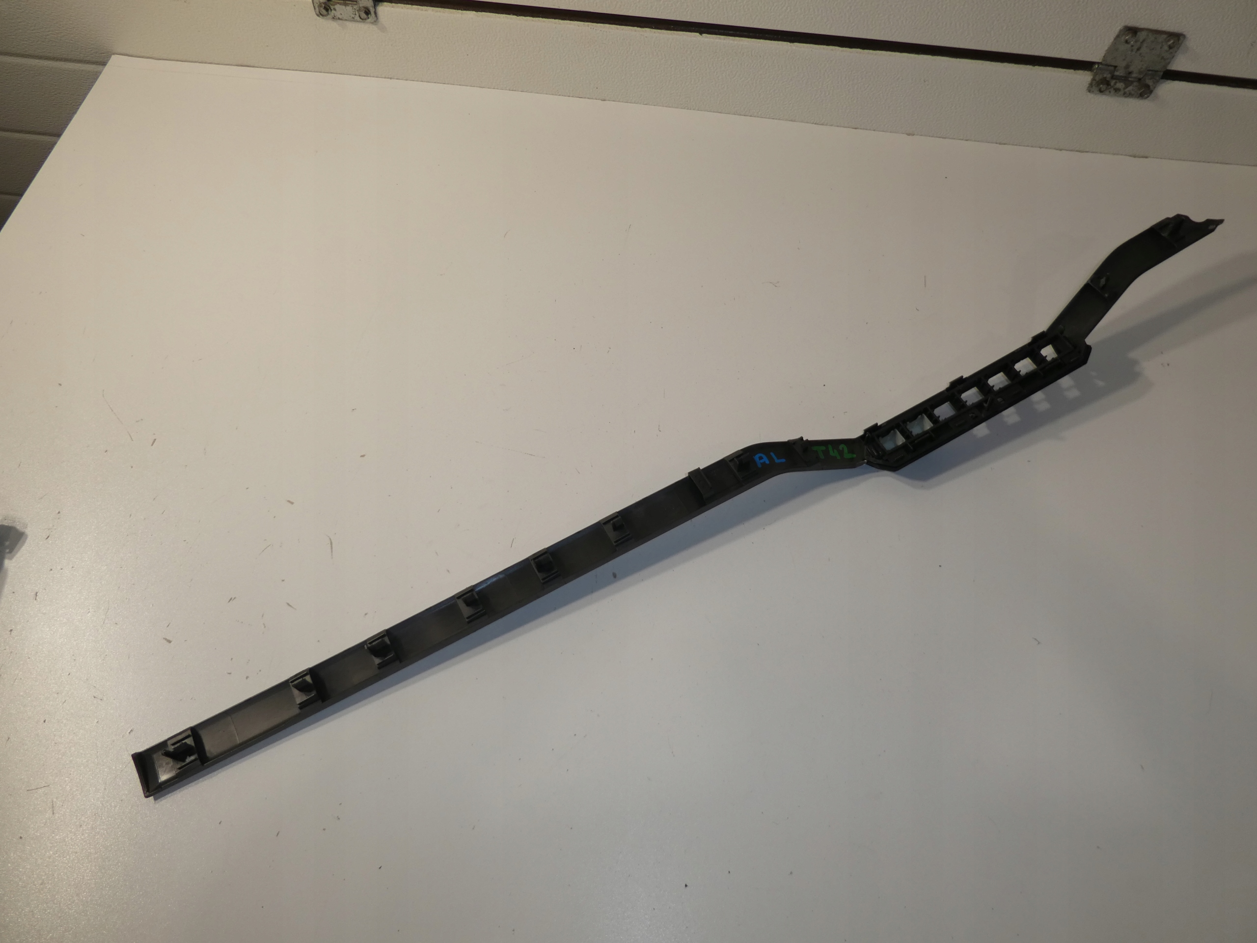 VW AMAROK DEKOR lišta přístrojovky 2H3857116A