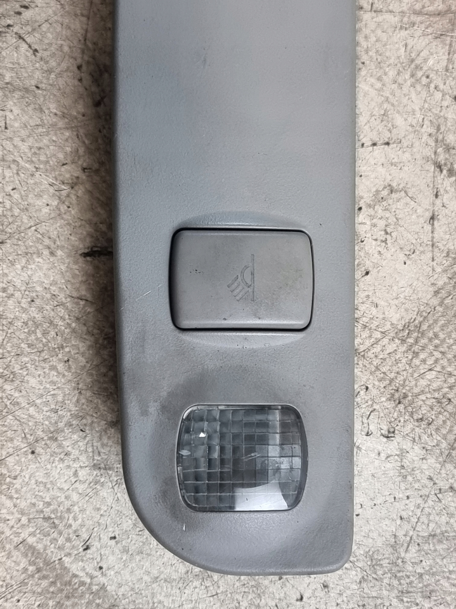 FANALE CIELO INTERNO OE 8E0947111A AUDI A4 B6