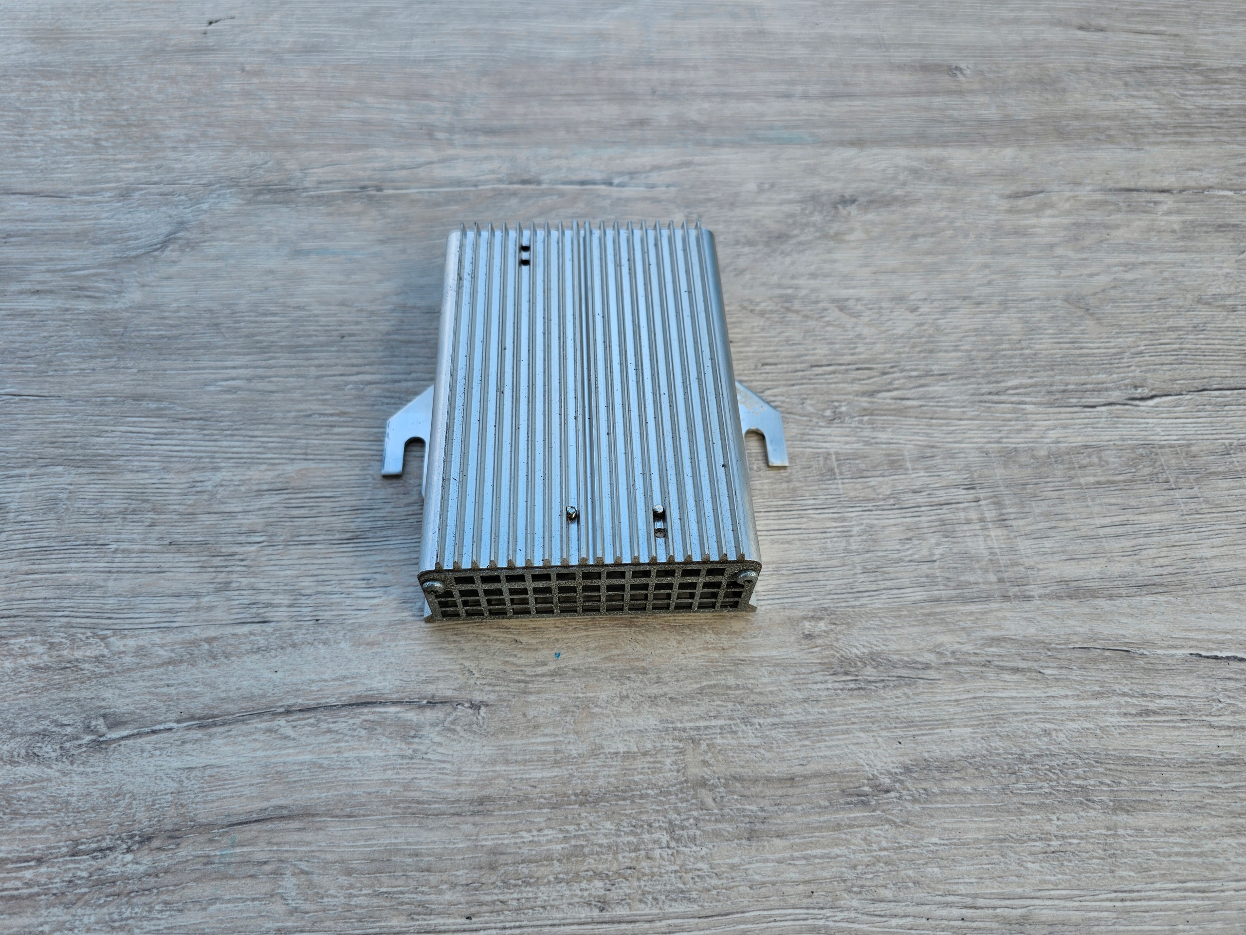 PRZETWORNICA REDUKTOR NAPIĘCIA 24V 12V MIDLUM DAF LF 45 55 CF XF 7420880230