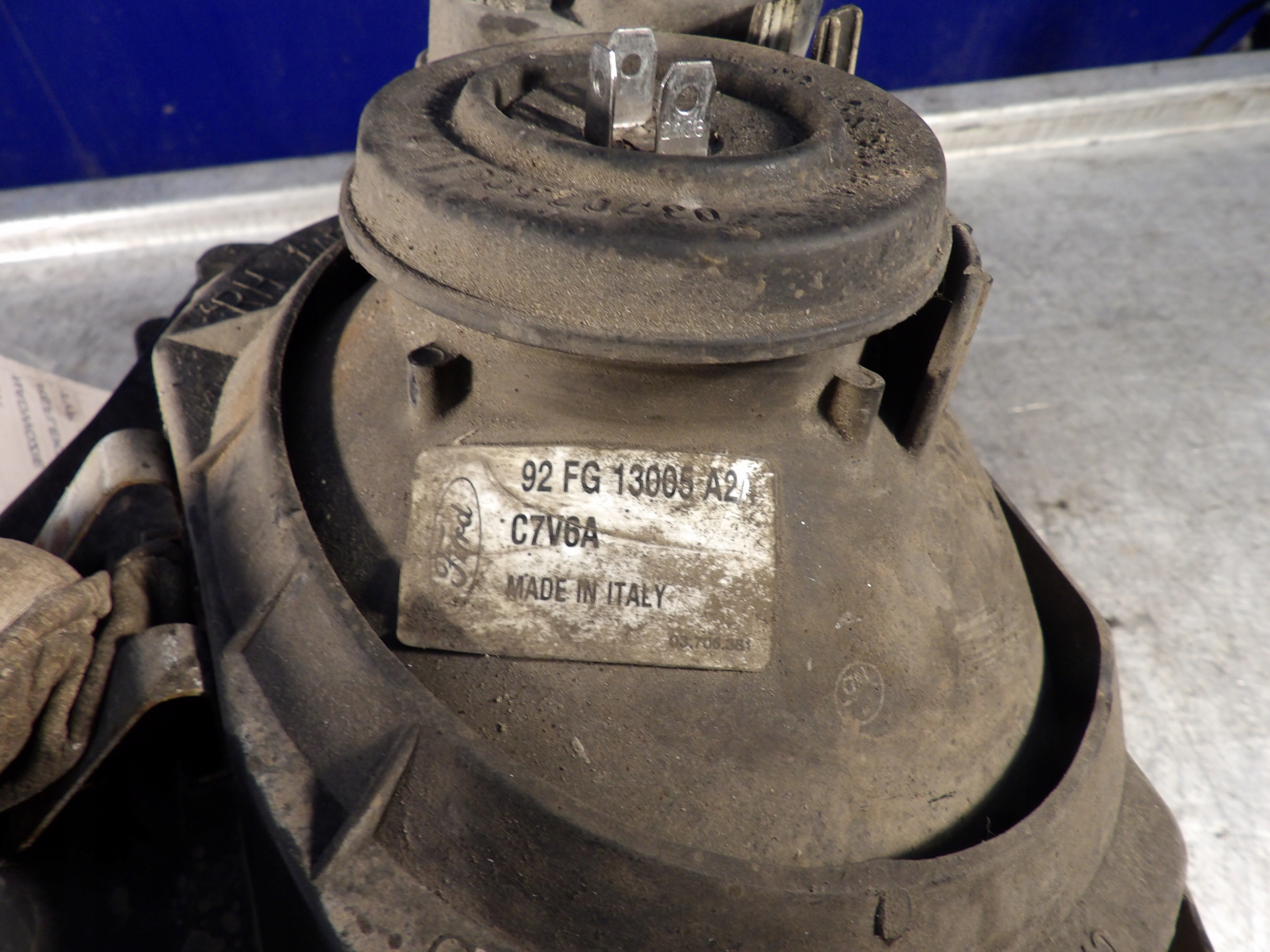 Ford Fiesta MK4 light front right 92FG13005 A2
