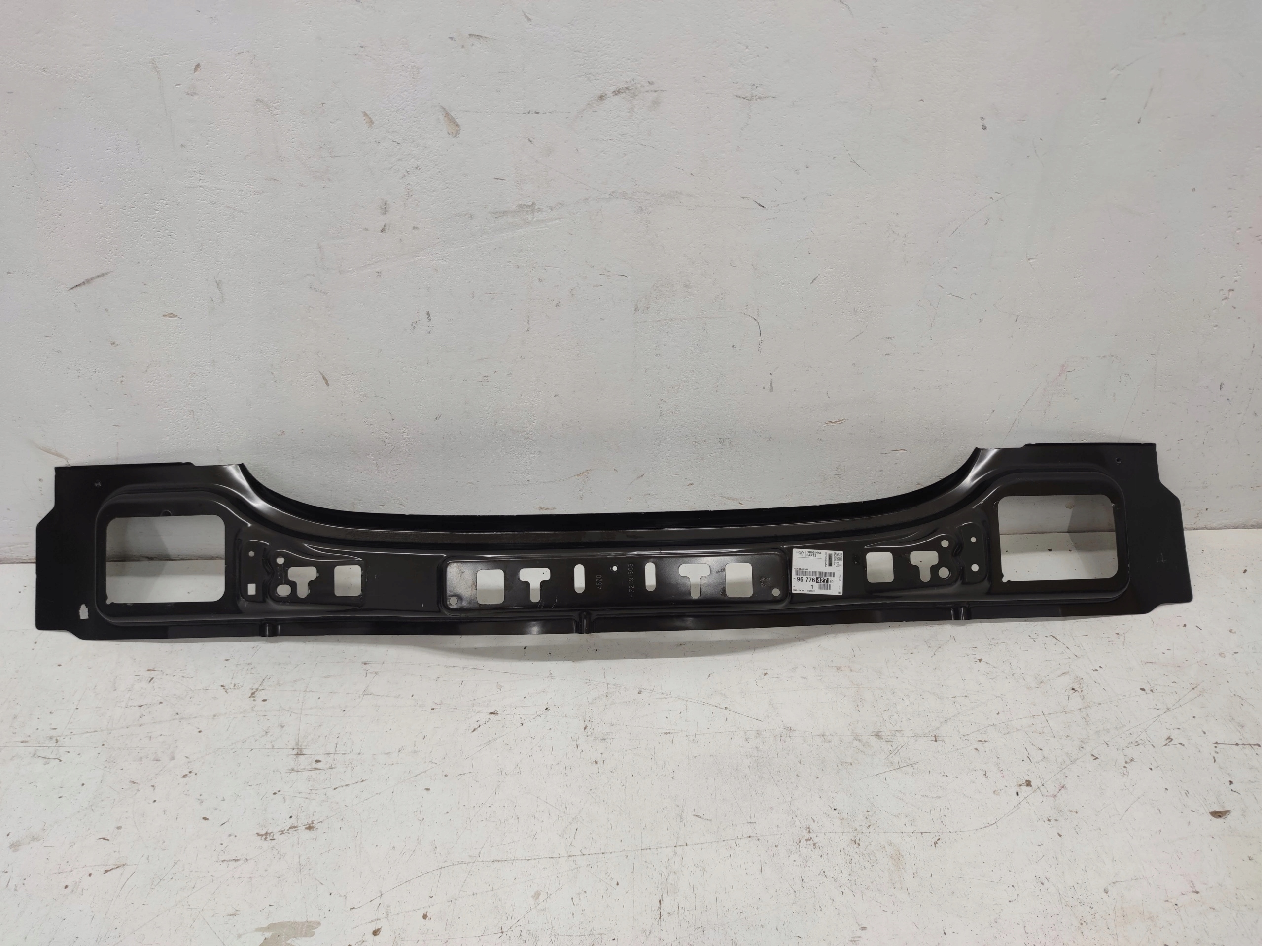 PAS TYŁ TYLNY PEUGEOT 208 I 10-18