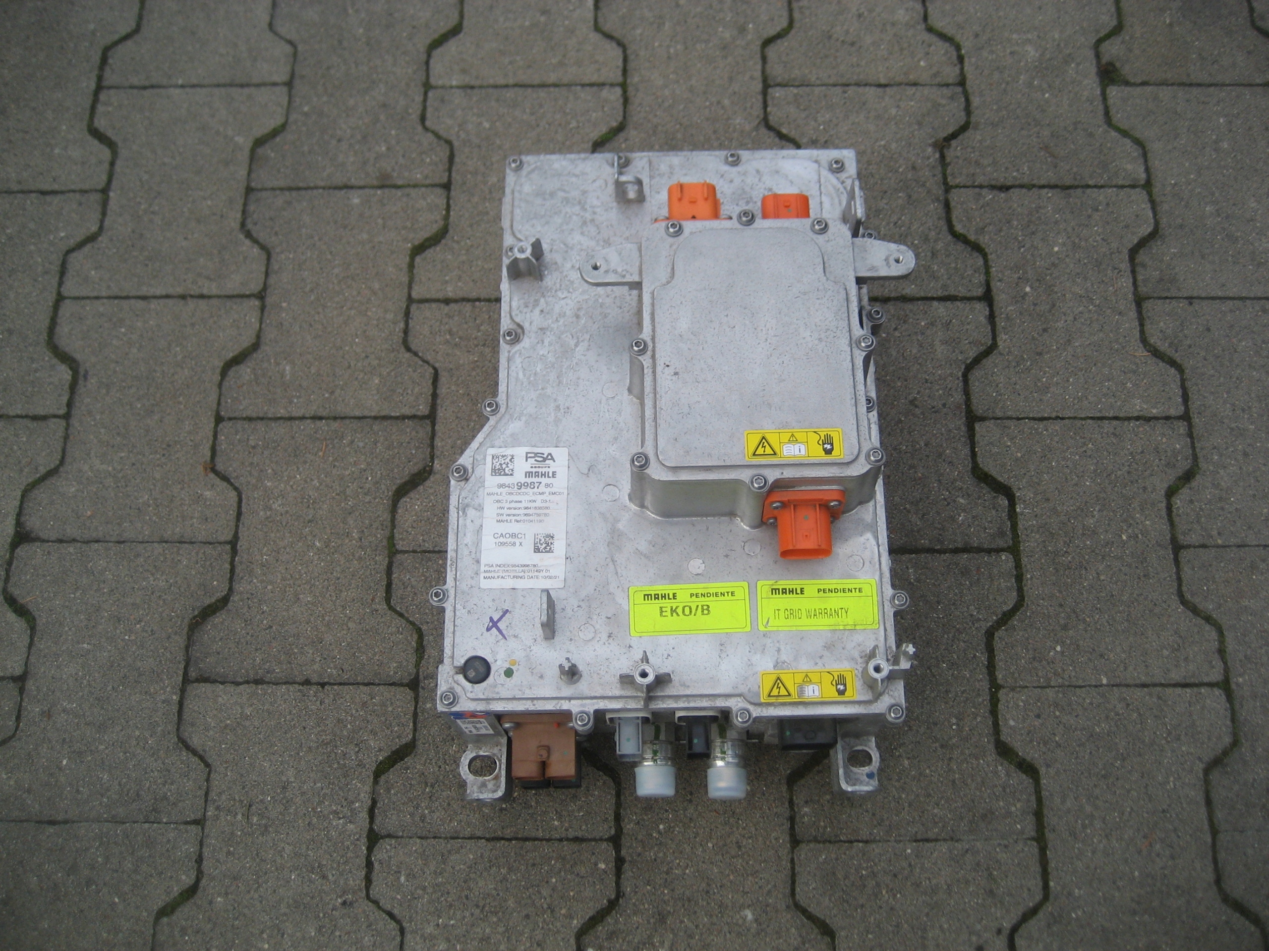 OPEL CORSA F INWERTER FALOWNIK MODUŁ