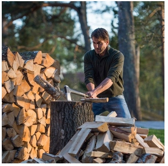 SIEKIERA ROZŁUPUJĄCA Fiskars do rąbania drewna XL Waga narzędzia 2.4 kg