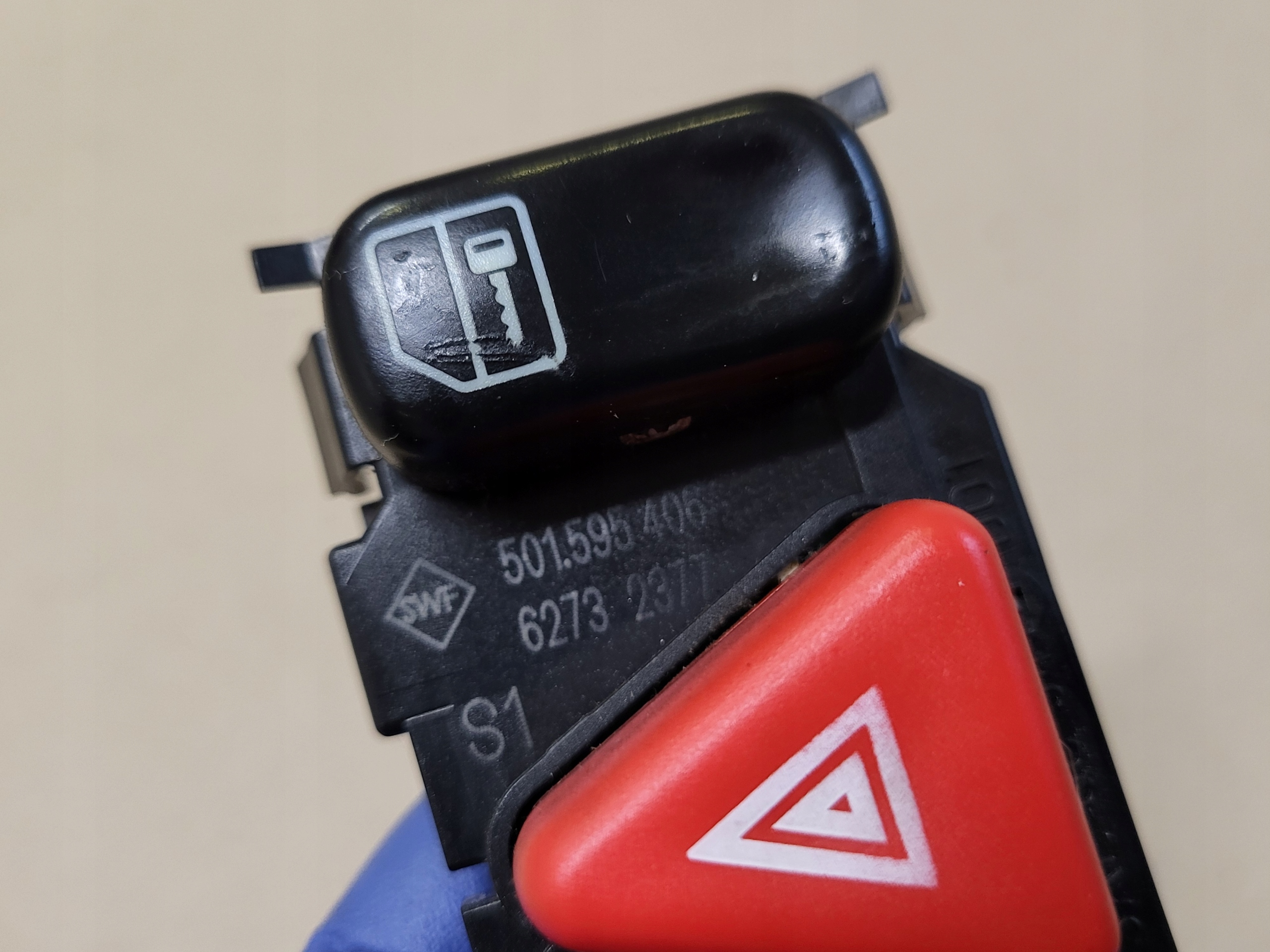 PANEL front levers of the lights of warning lights button MERCEDES E W210 OE EU