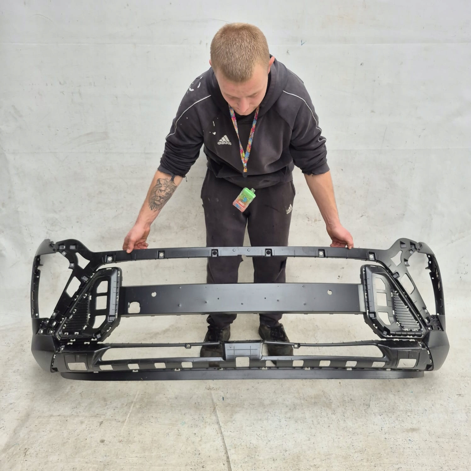 HYUNDAI KONA II 2 22-> bumper front front PDC
