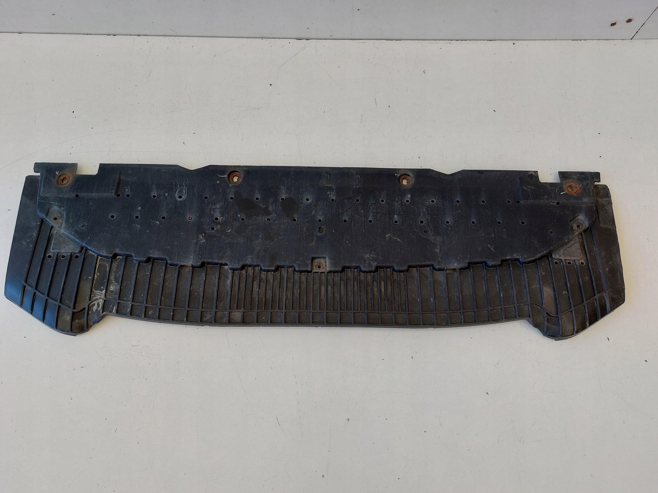 AUDI A4 B8 бампер 8K0807233 оригінал