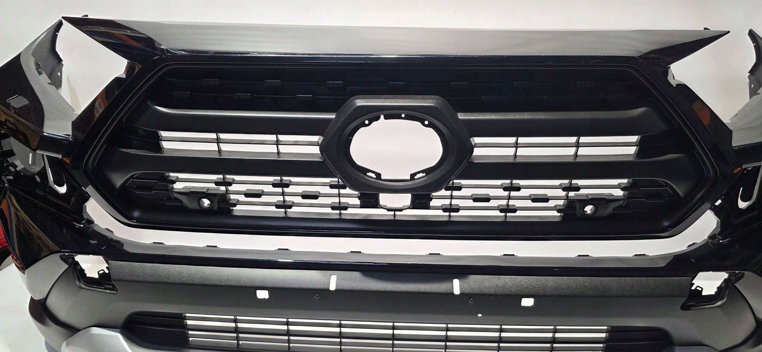 front bumper front Toyota RAV 4 (XA50) 5211942B81