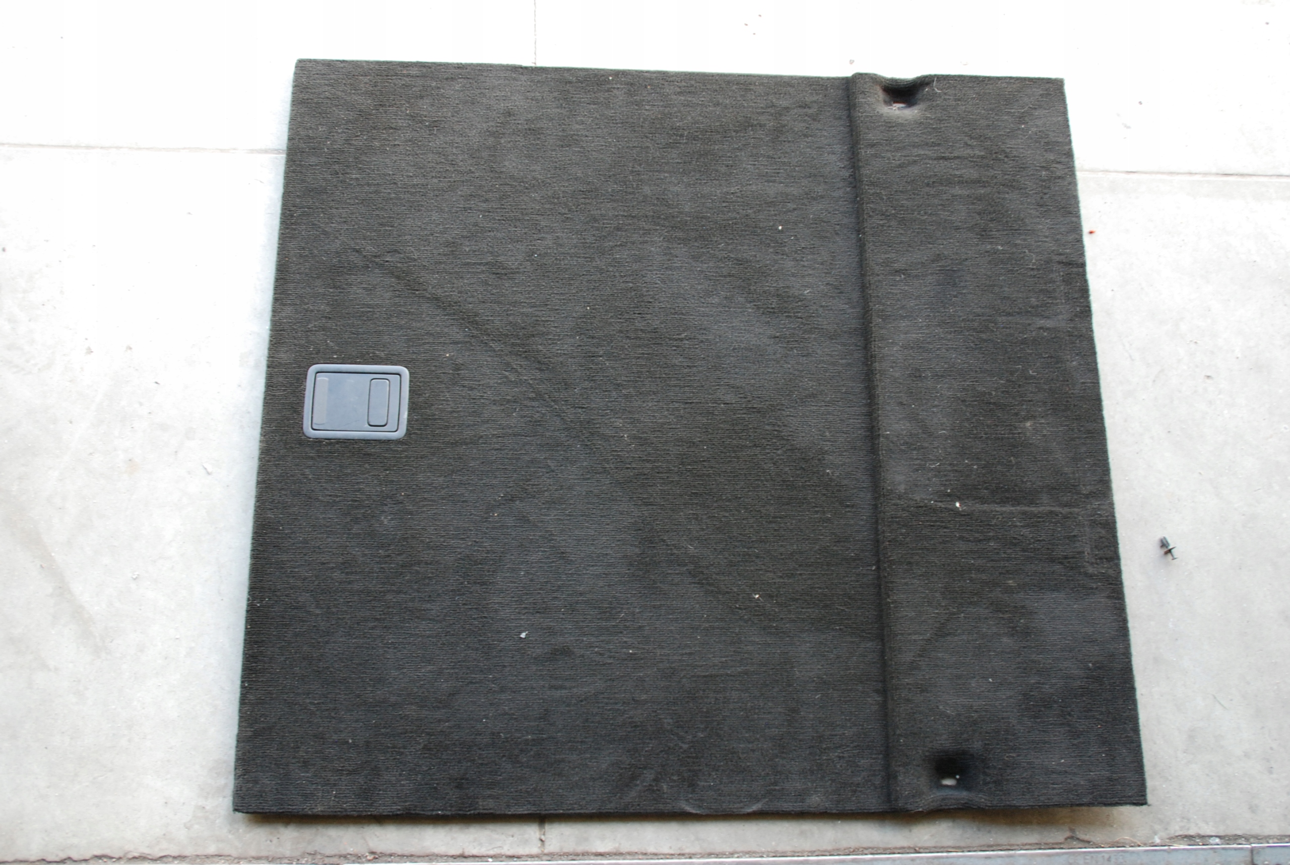 Mercedes S-Class подкладка багажника A2216800042