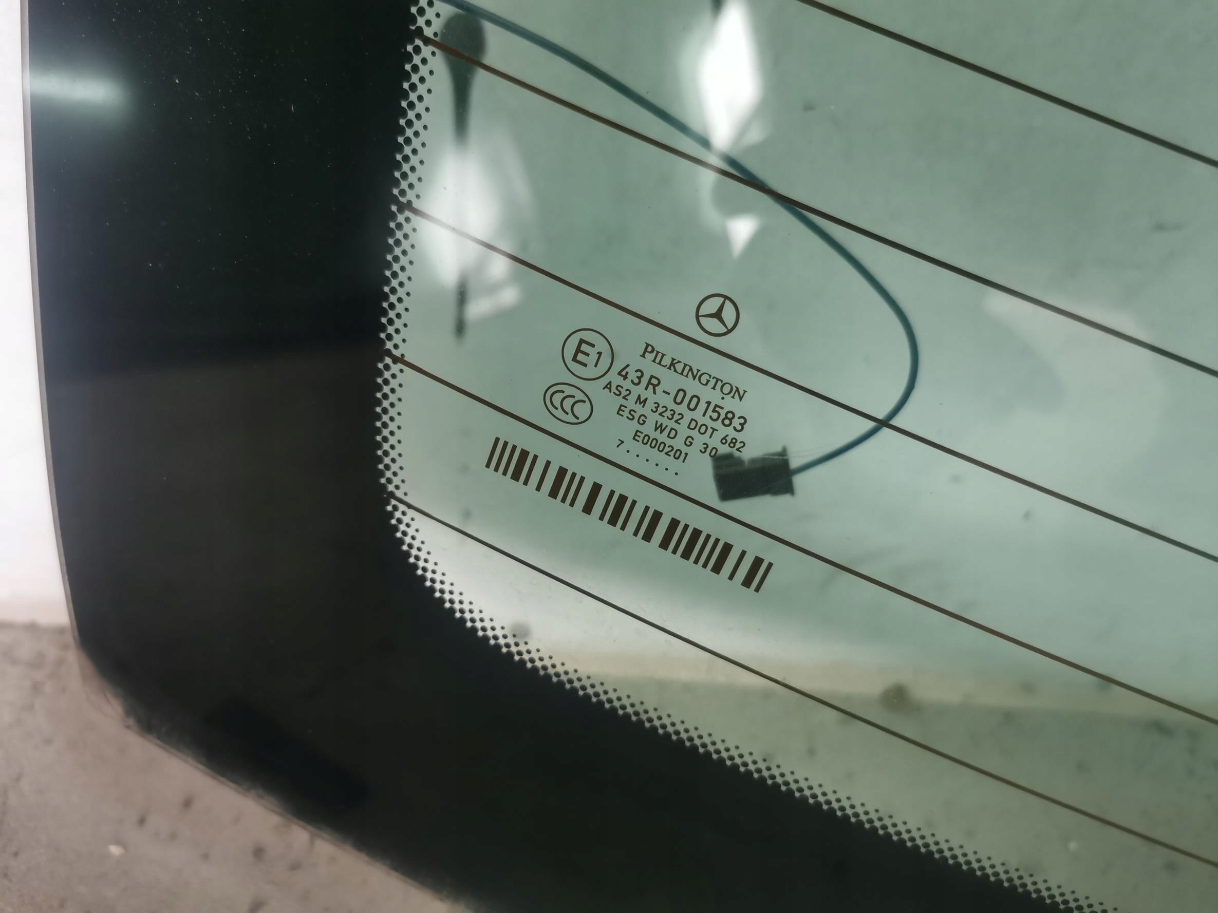 window bodywork rear heated MERCEDES C-class W204 sedan 07-14