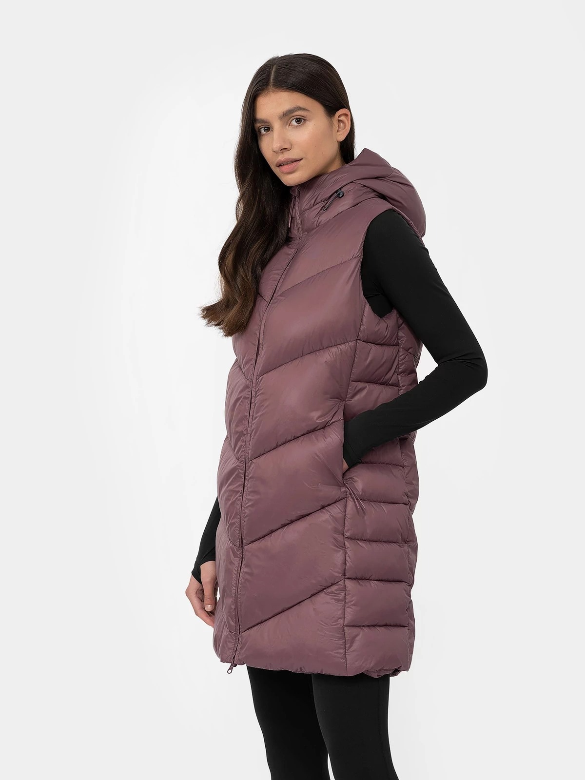 DŁUGI BEZRĘKAWNIK DAMSKI Z KAPTUREM 4F KAMIZELKA SPORTOWA PUCHOWA R. XXL Model KUDP006