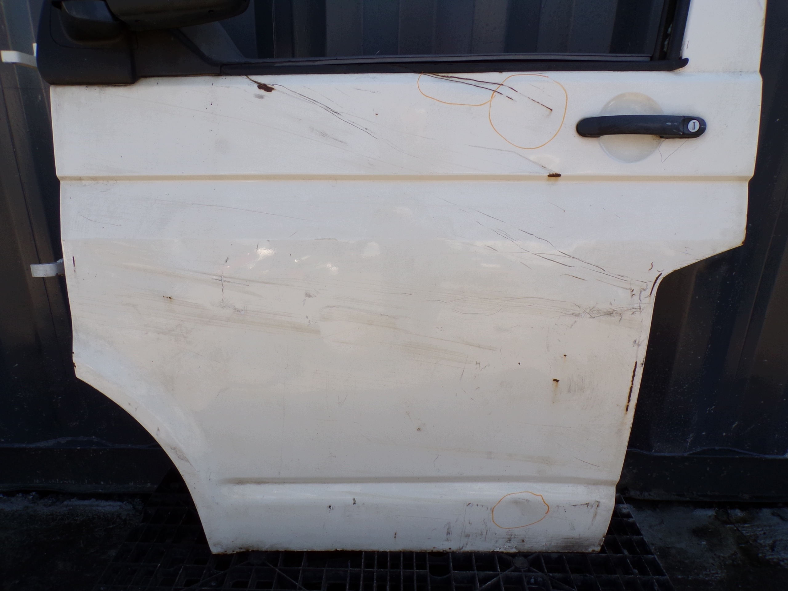 door left front VOLKSWAGEN TRANSPORTER T5 (R1)