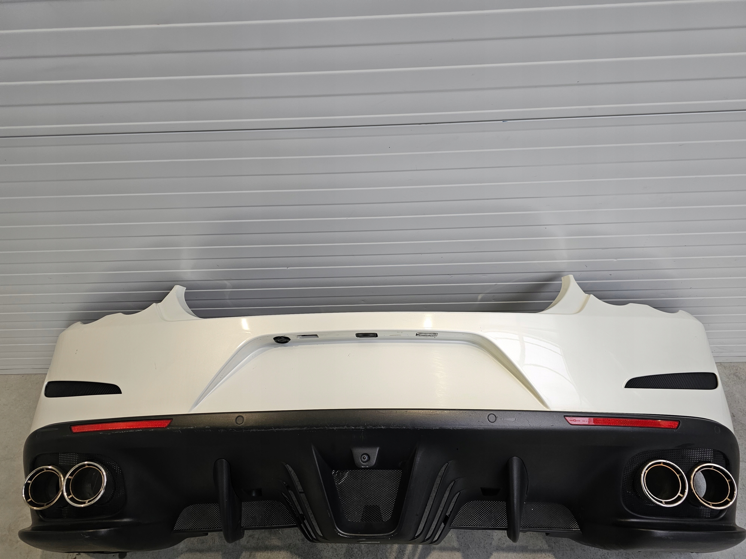 Zderzak tylny Ferrari GTC4 Lusso