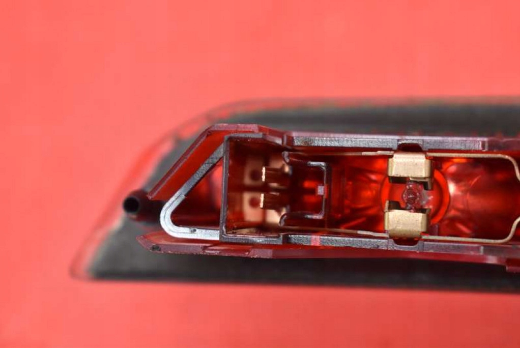light STOPU STOP 7S71-13A601-BD FORD MONDEO MK4 07-10