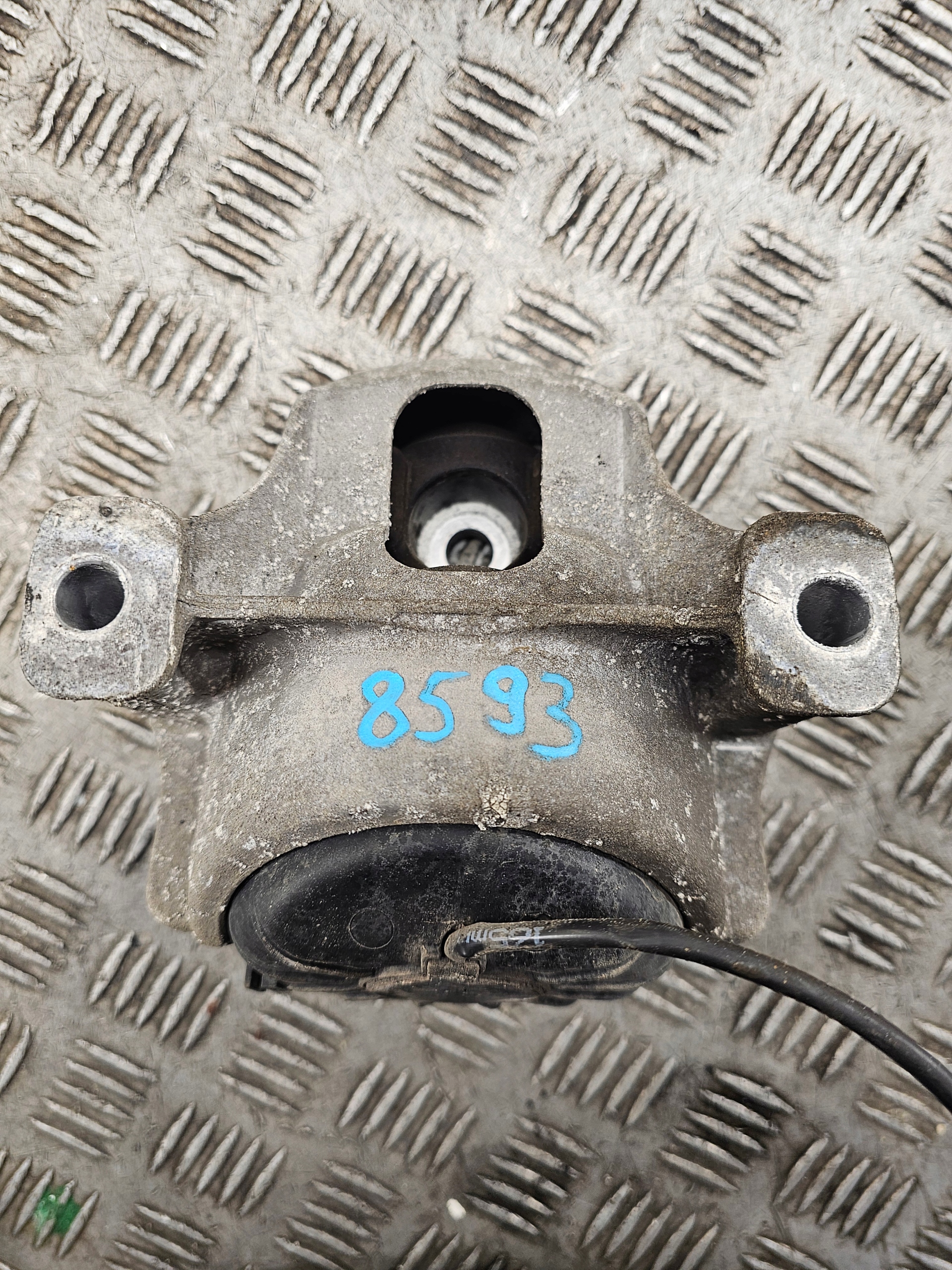 holder engine mount left AUDI 784234142956