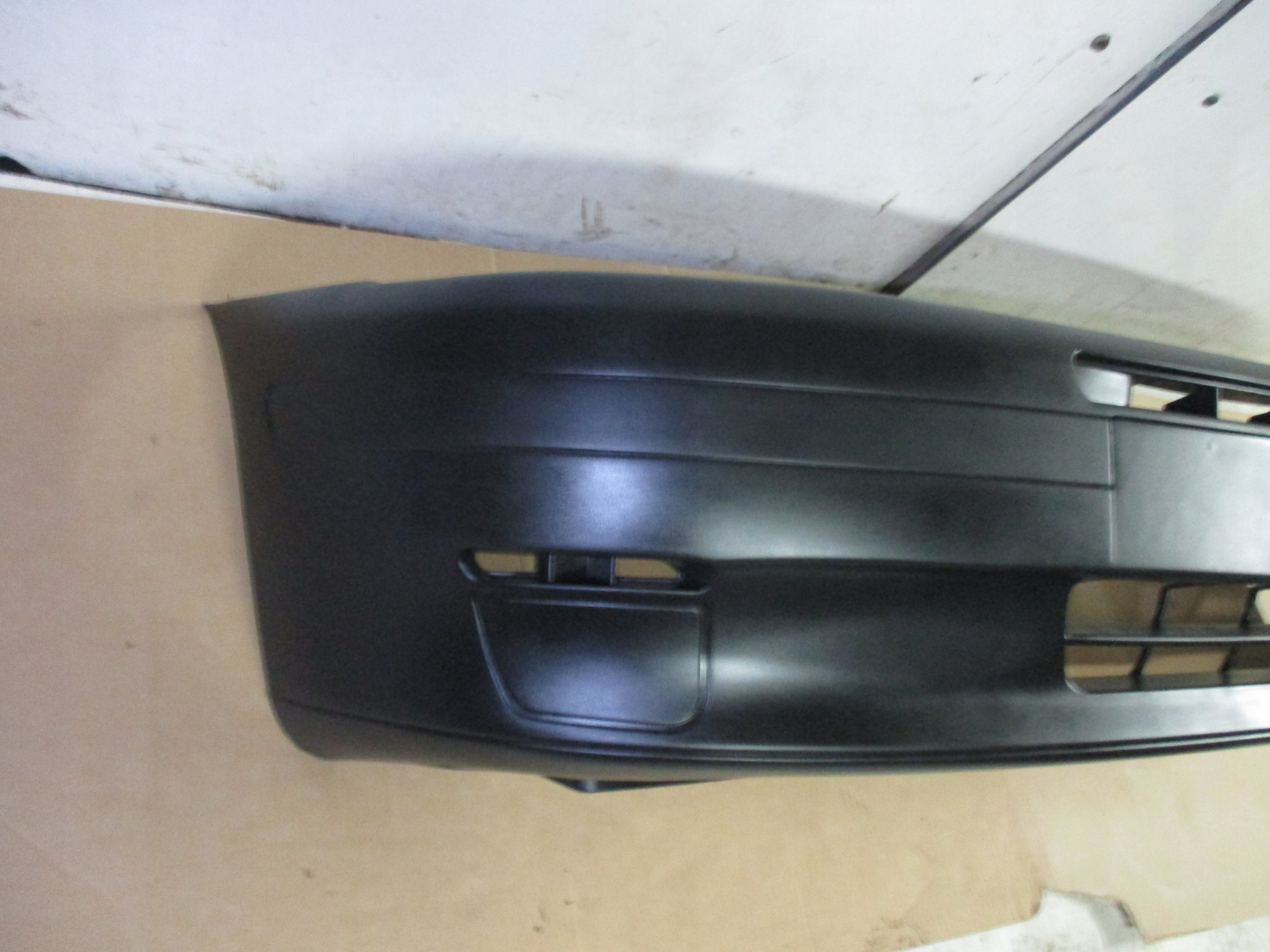 bumper front front Fiat Punto 1 and without halogenow