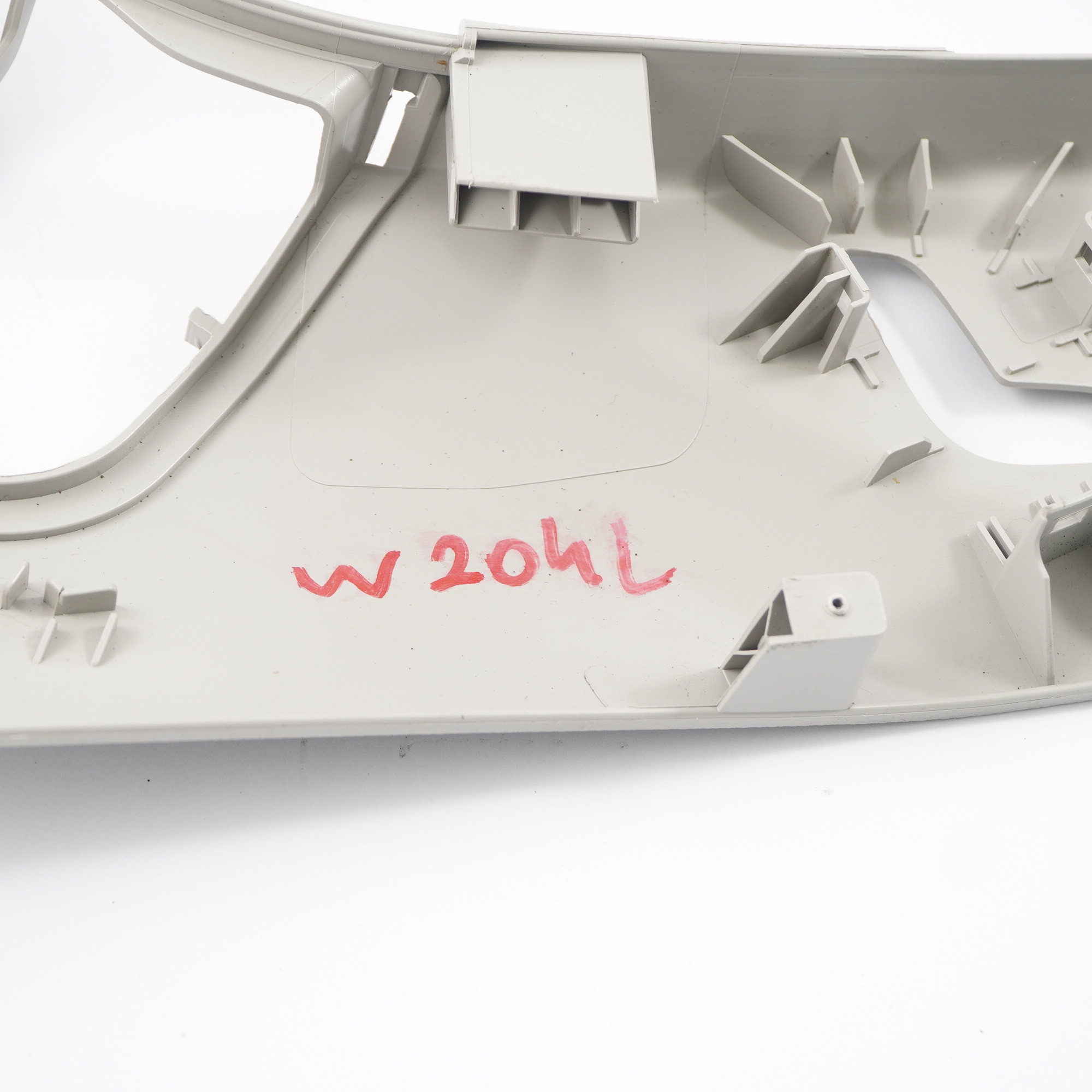 корпус кресло левый MERCEDES W204