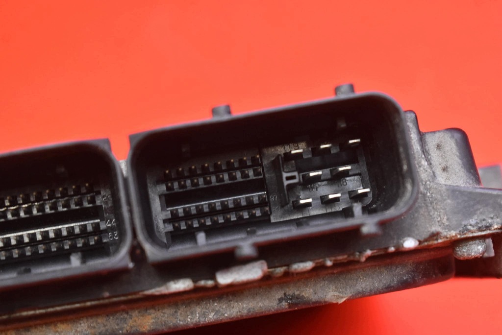 control unit computer of the engine 23710-EC03B NISSAN NAVARA III D40 2.5 DCI 174 KM