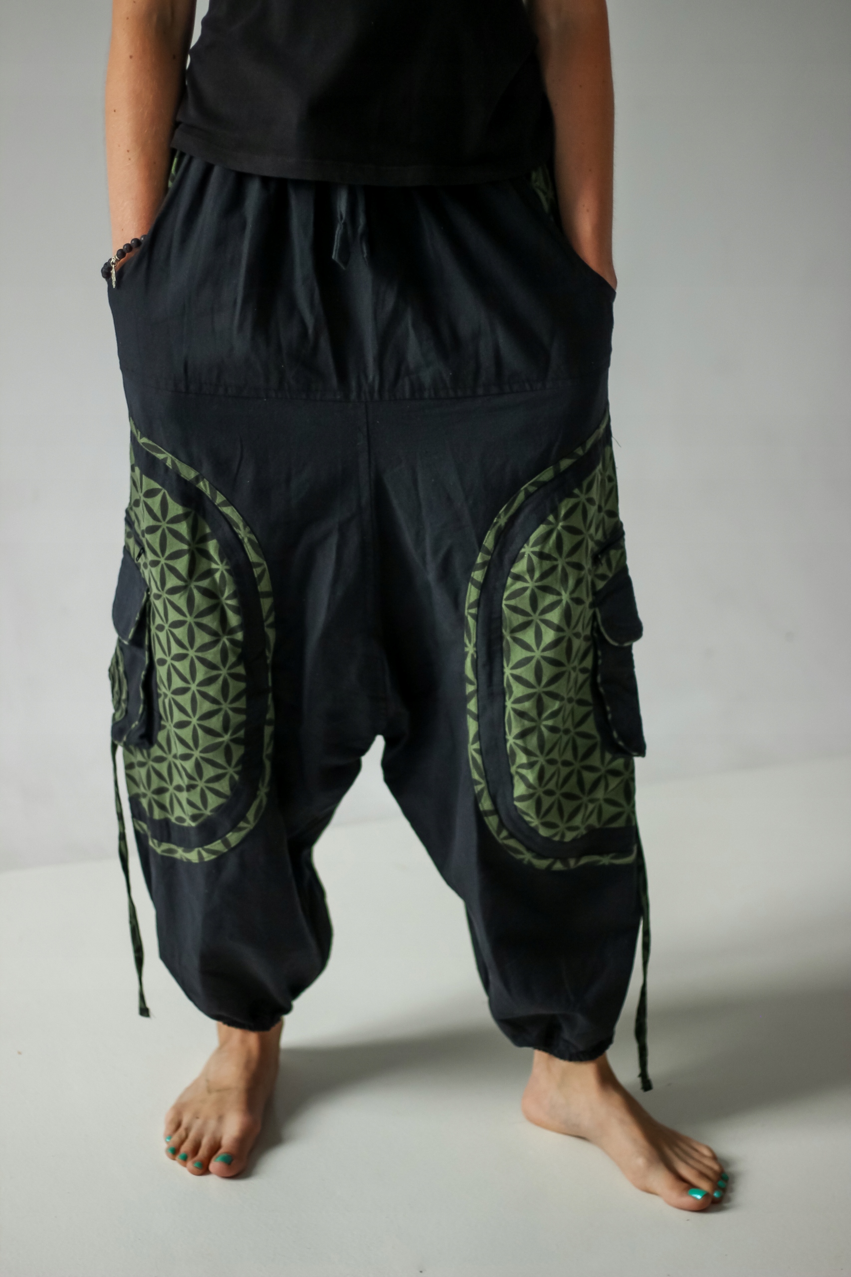 Šedé bavlněné harémky aladinky kapsáče khaki kalhoty baggy S