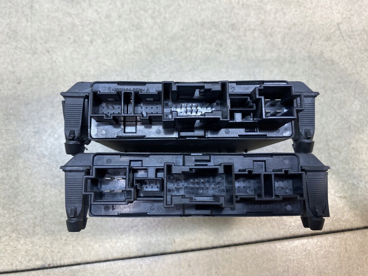 Mercedes-Benz OE 2038202285 2038202185