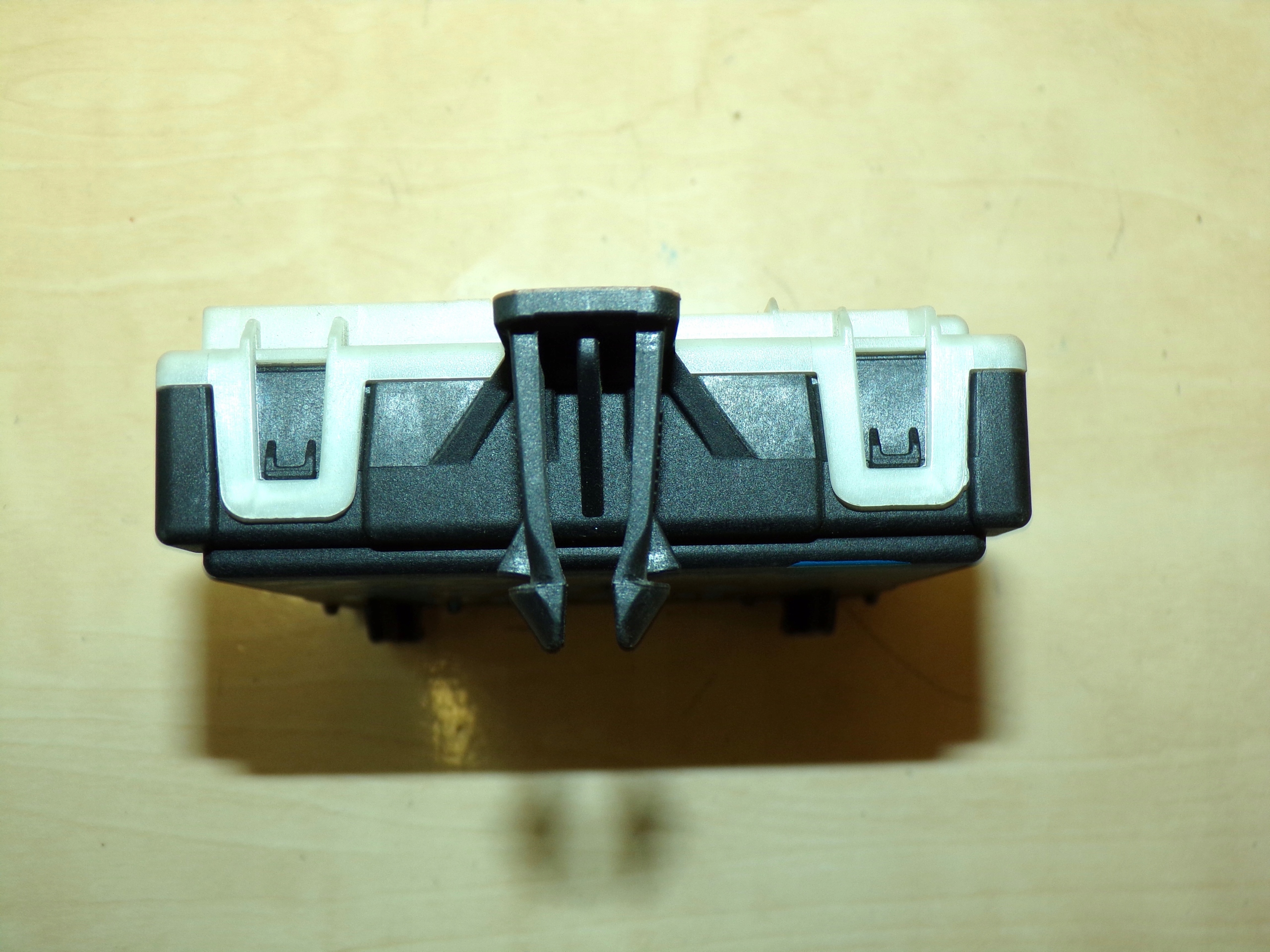 SPRINTER 907 17- module SENSOR control unit door front new A1679002108