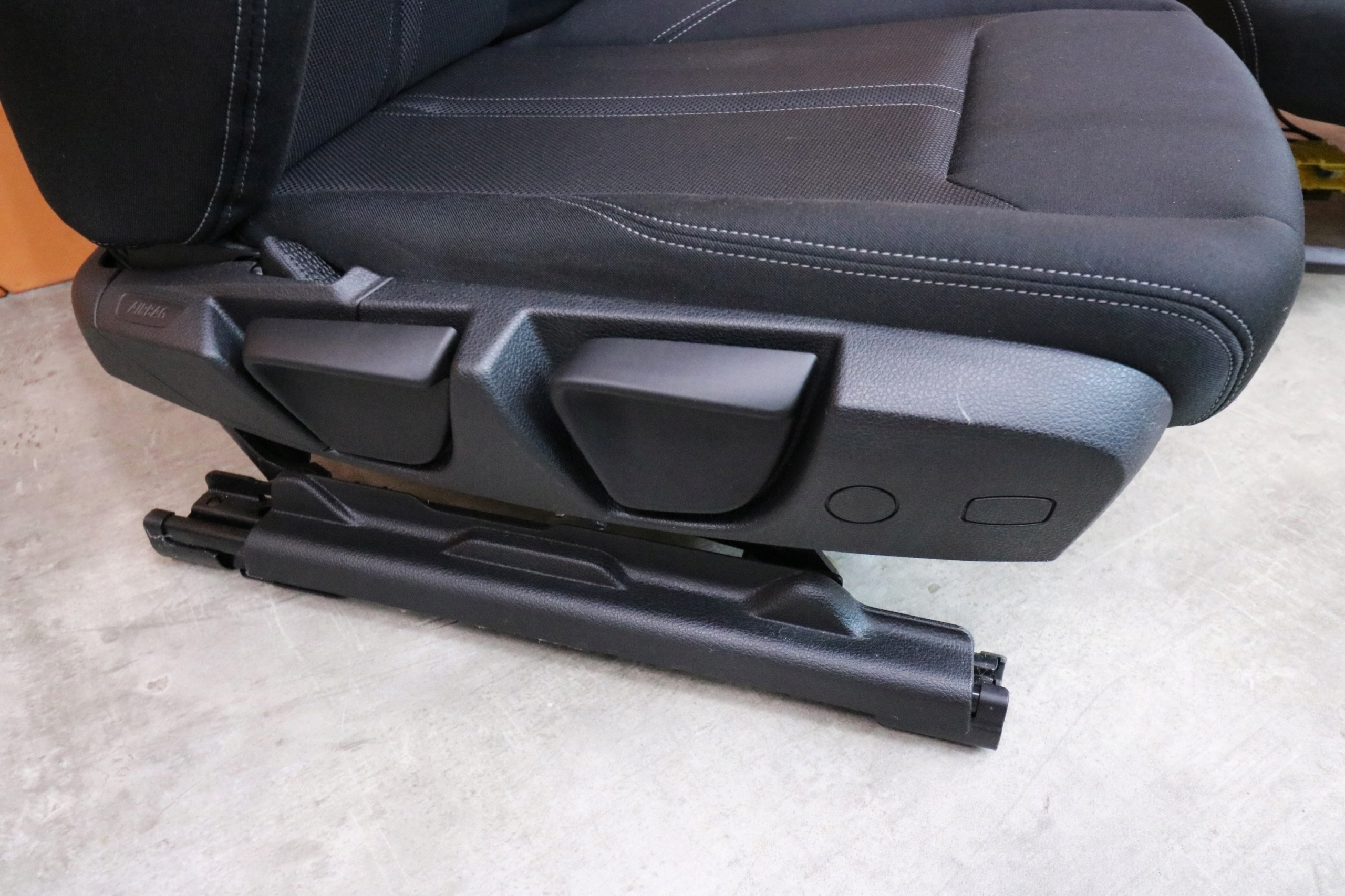 BMW F30 F31 seats front front KOMPLET STOFF CORNER/ANTHRAZIT