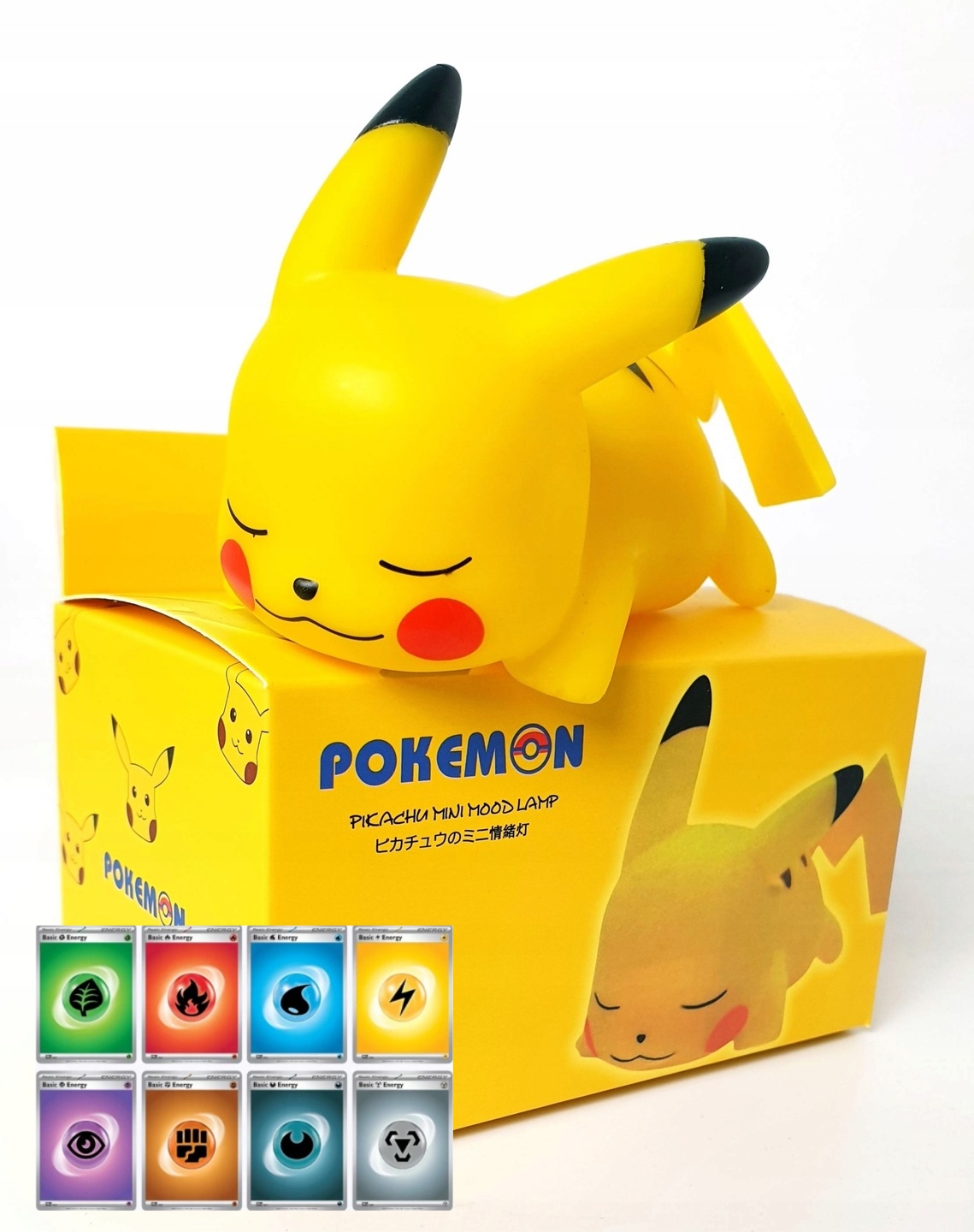LAMPKA NOCNA LED PIKACHU POKEMON+ZESTAW 8 ORYGINALNYCH KART POKEMON ENERGIA