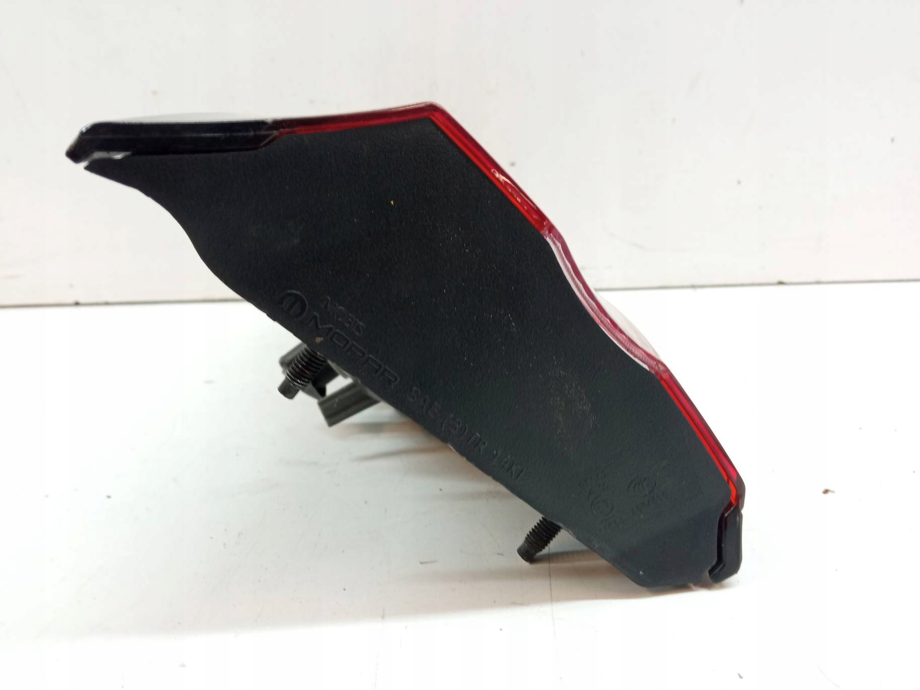 light rear part to the bonnet left 68102921AB Jeep Cherokee V (2014- )