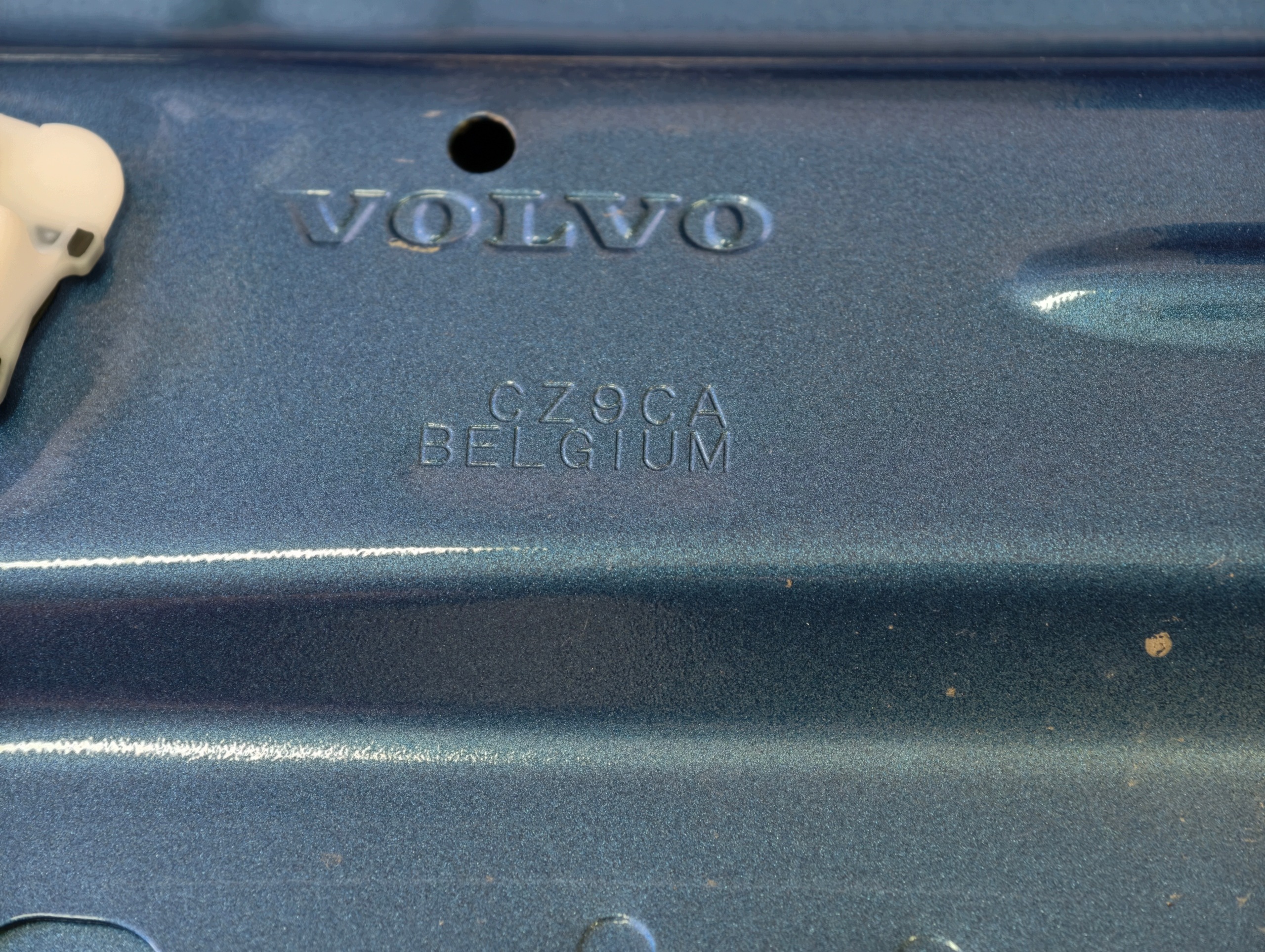 VOLVO V40 2012-2019 door right front right front DO LAKIEROWANIA OPIS!