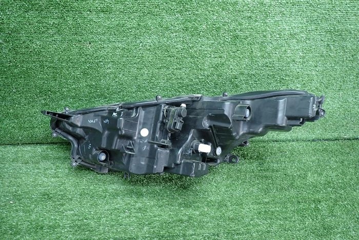 TOYOTA YARIS IV FULL LED 20- reflektor right light right