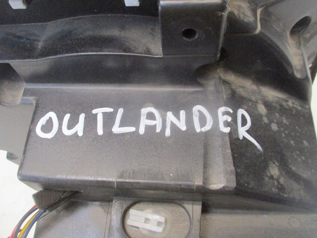 SUBWOOFER MITSUBISHI OUTLANDER II Part number 8720A012
