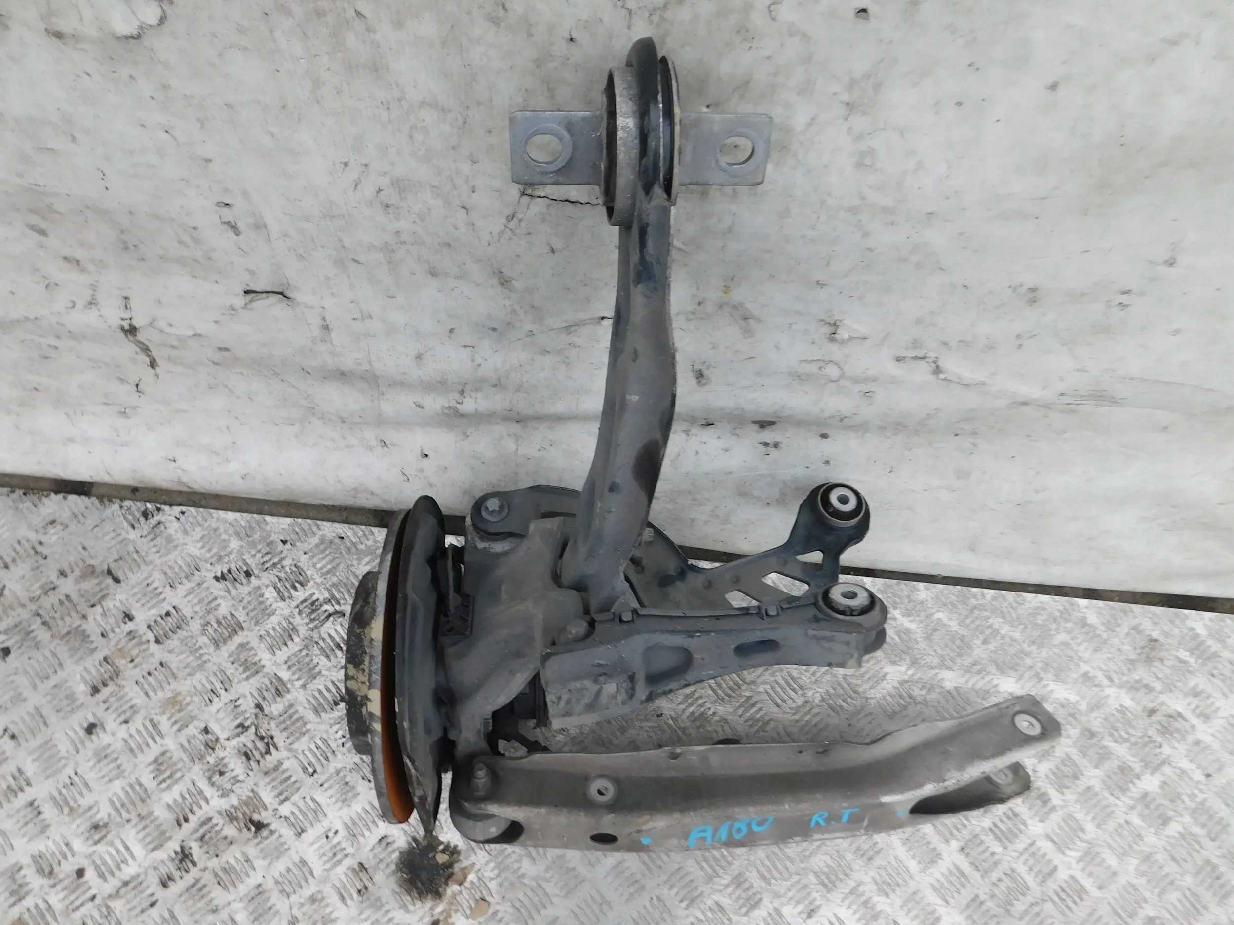 swing arm rear right MERCEDES A KLASA W176