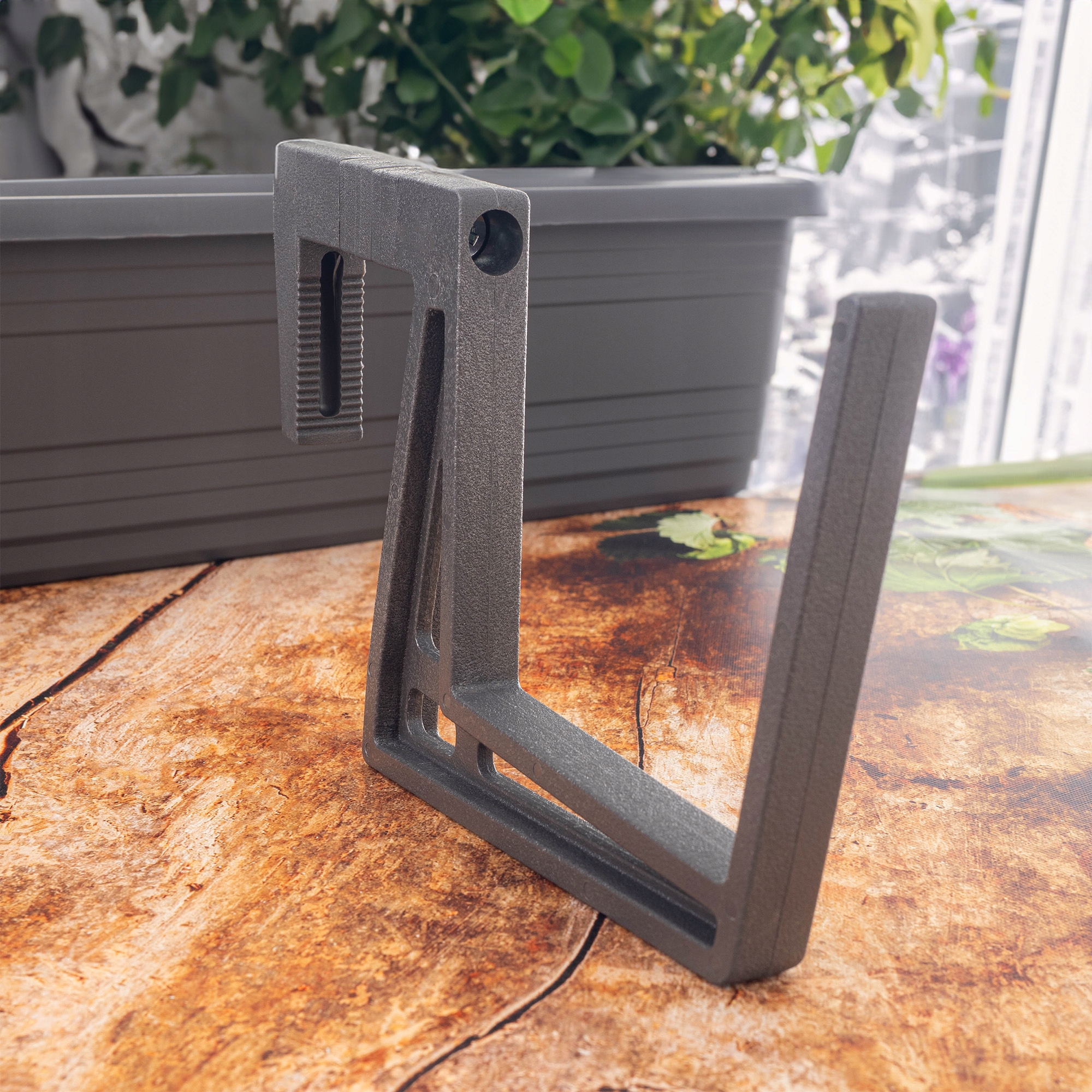 UCHWYT WIESZAK NA DONICZKĘ SKRZYNKĘ BALKONOWĄ HAK REGULOWANY PAKIET 2 szt Stan opakowania oryginalne