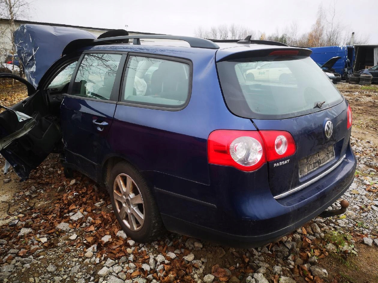 volkswagen PASSAT блок предохранителей 2008 1.9л 3C0880204G