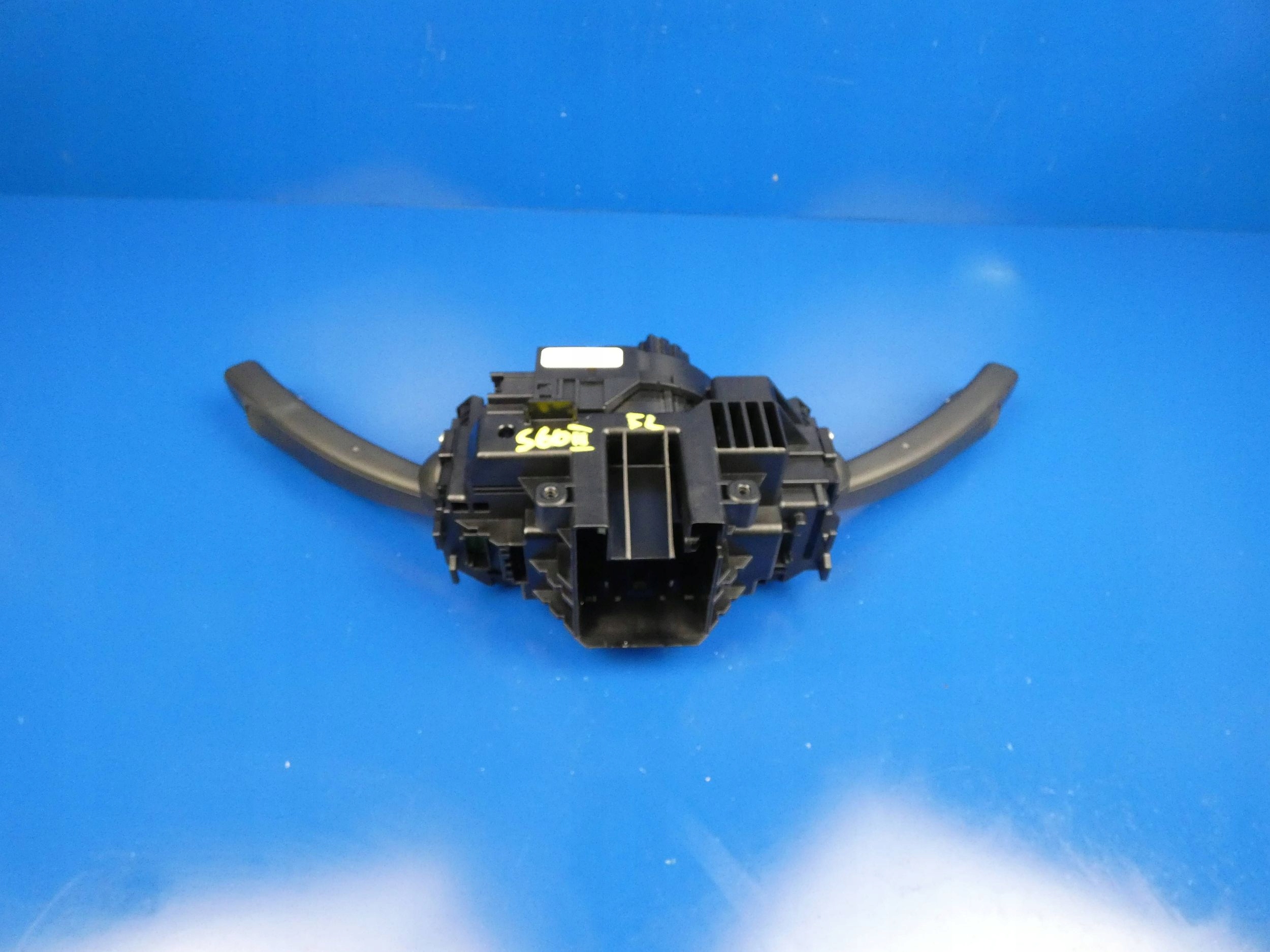 VOLVO S60 II steering wheel levers and controls ring AIR BAG control